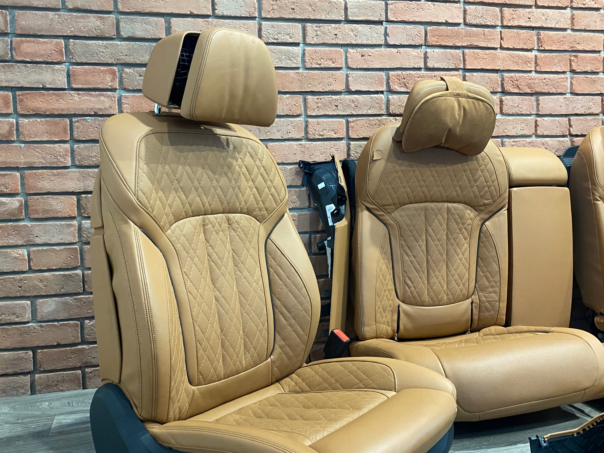 BMW 7 G12 кресла диван бочки Салон full