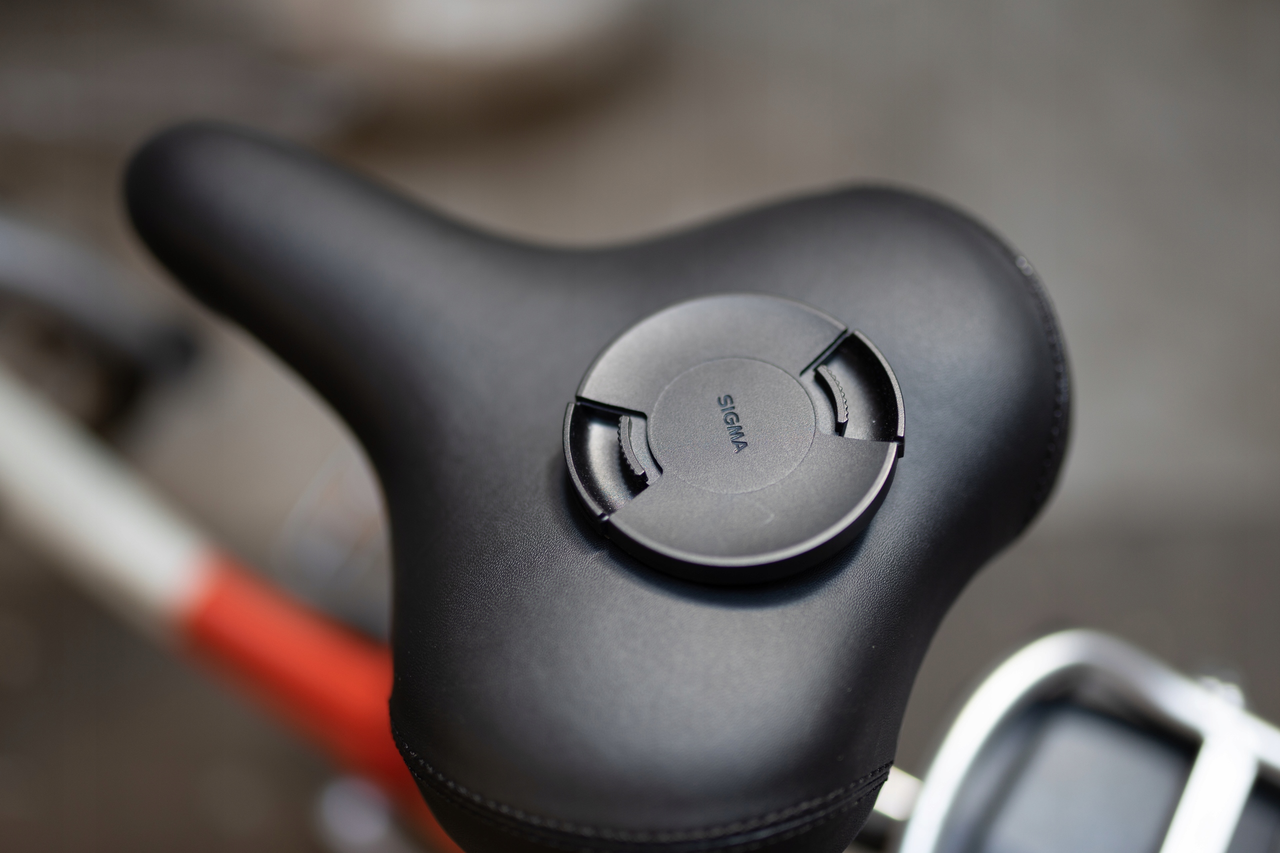 E-bike model Smart z silnikiem 250W od marki Uone Kod producenta BIKE:SMRT