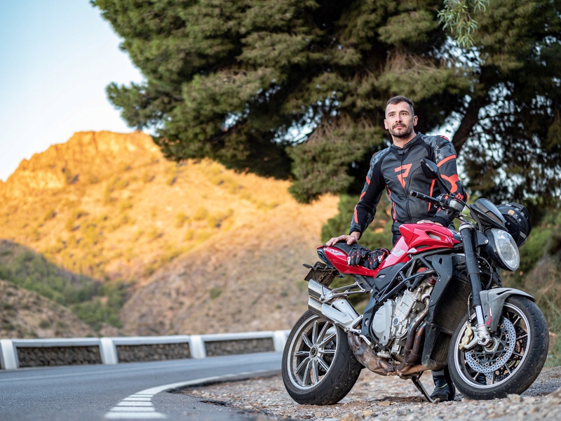 REBELHORN KURTKA MOTOCYKOWA SKÓRA REBEL BLK/RED 48 Materiał skóra