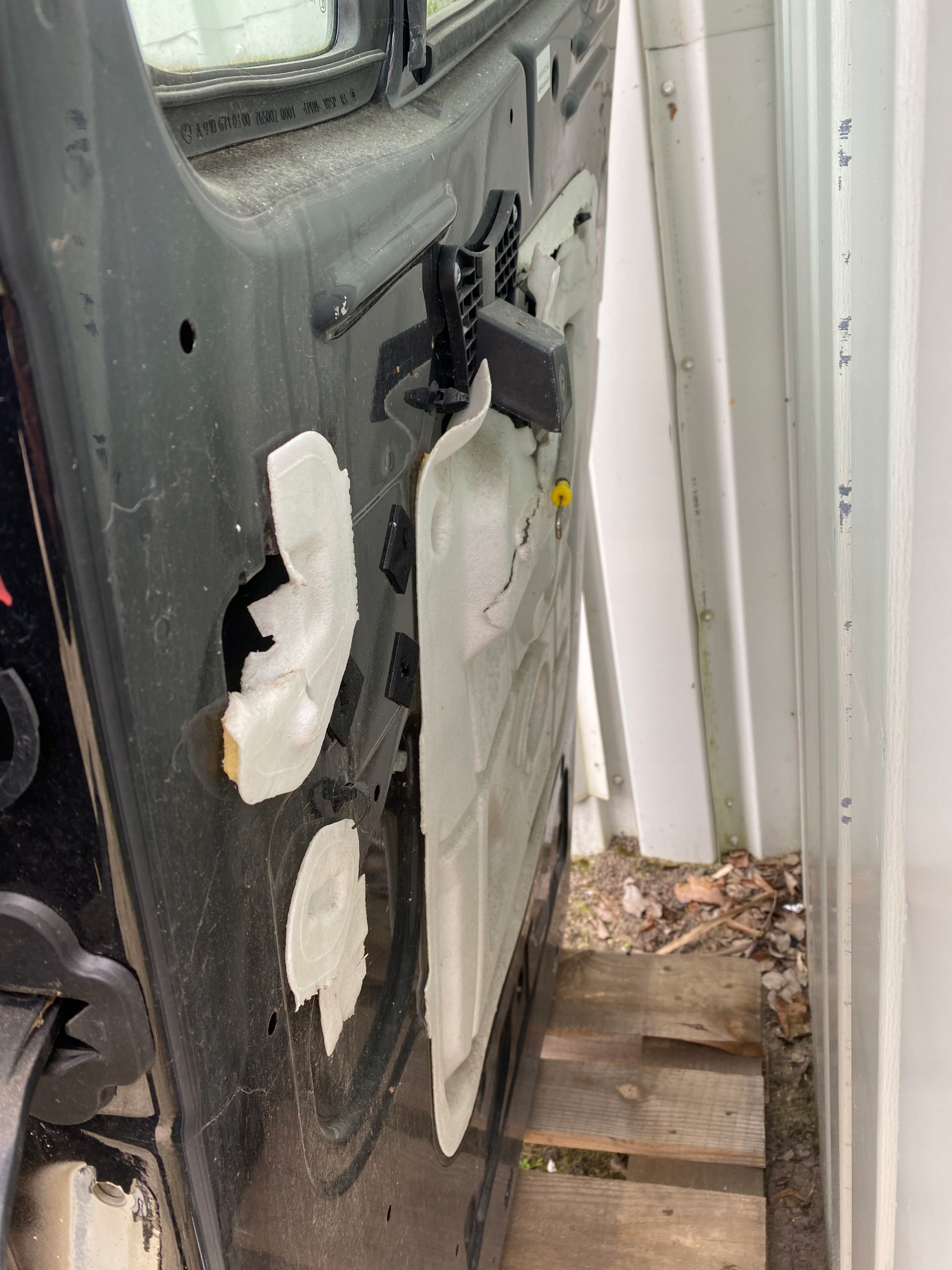 MERCEDES SPRINTER W907 door right front black, EUROPA