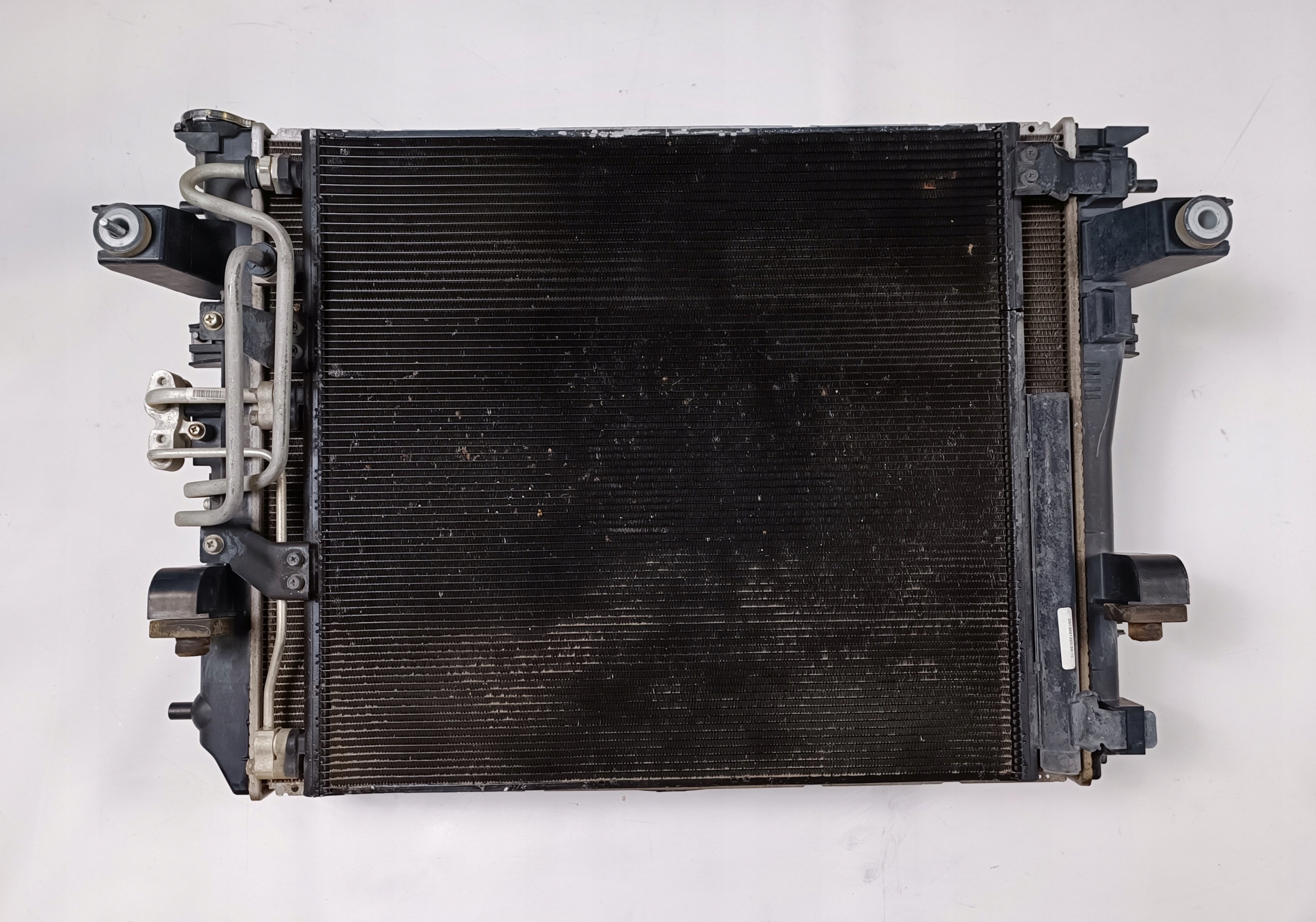 radiator radiator komplet Dodge RAM 1500 5.7 2013