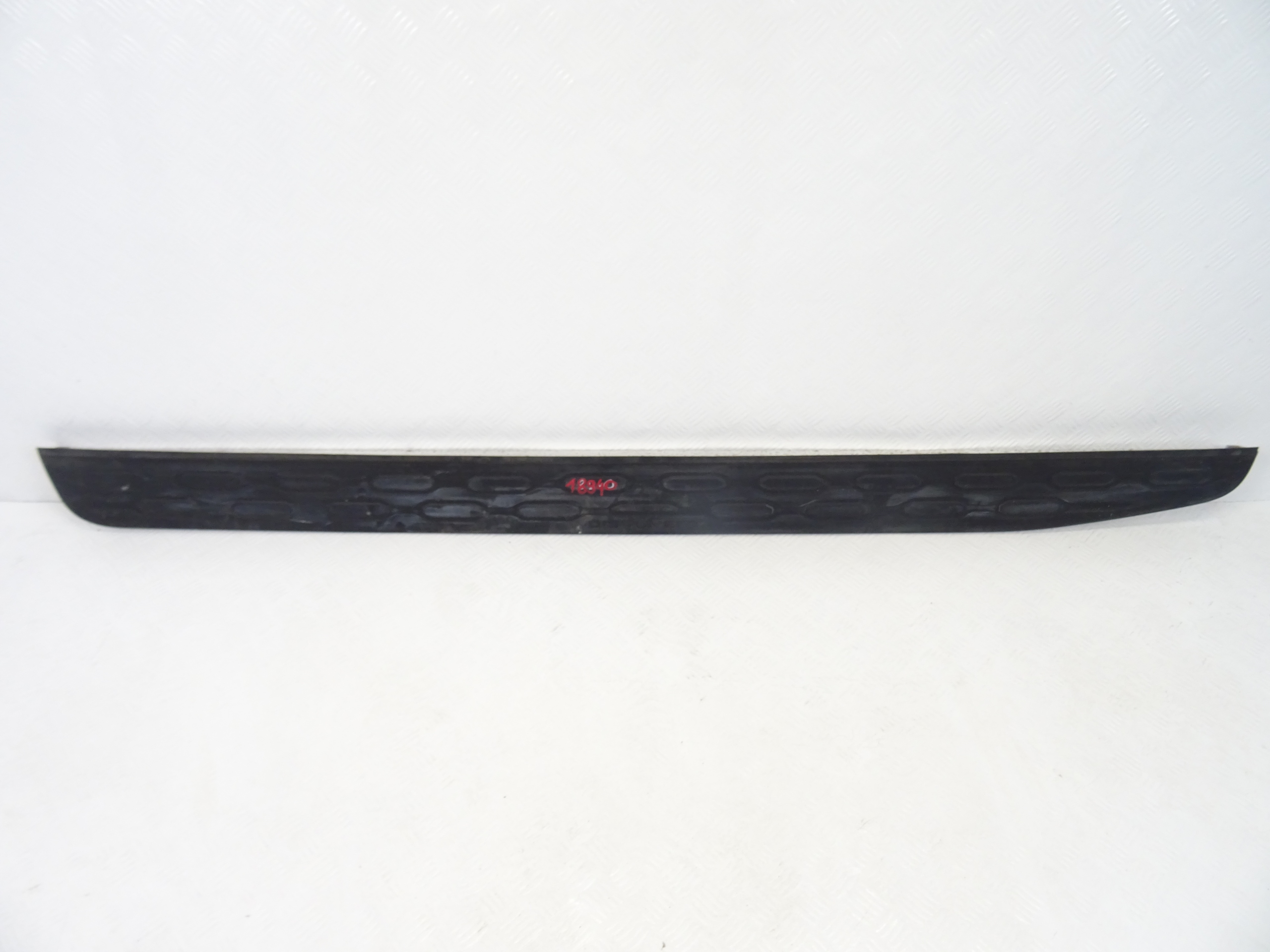 LAND ROVER DISCOVERY V moulding progow STOPIEN right