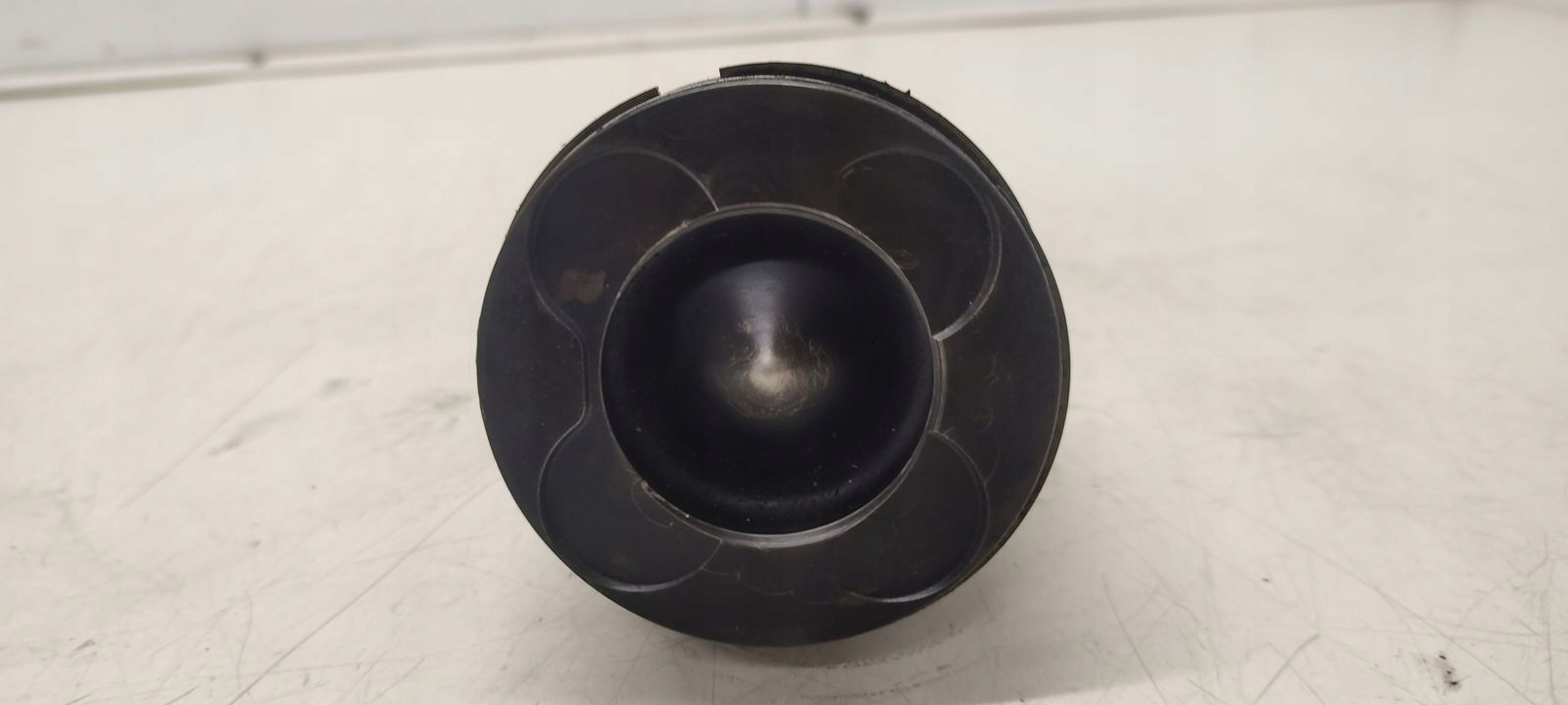 piston connecting rod BMW M47 TU2 2,0D