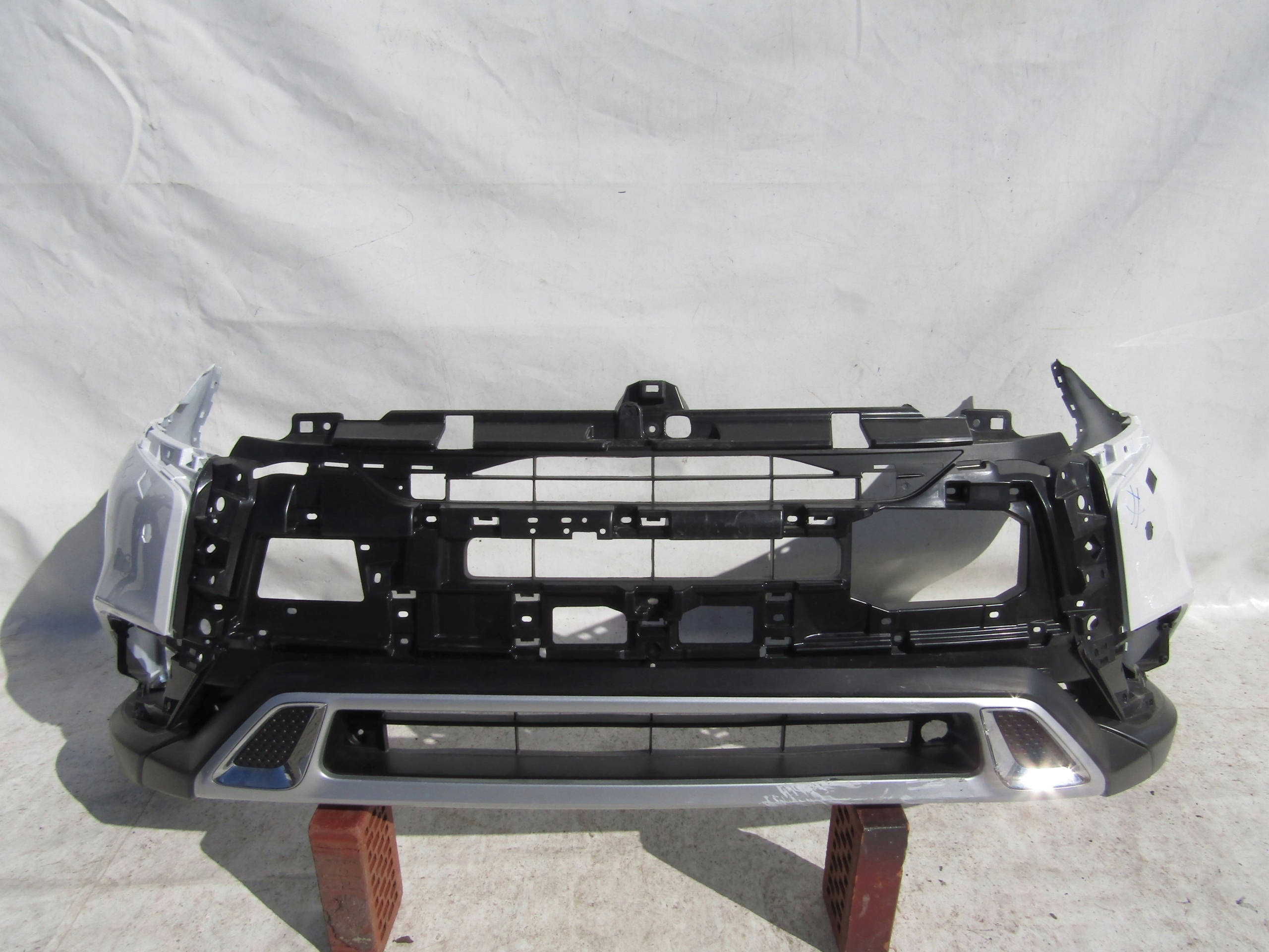 бампер мицубиси аутлендер 3. Mitsubishi outlander 2018 передний бампер. бампер аутлендер 3. передний бампер аутлендер 3 2012. бампер передний mitsubishi outlander.