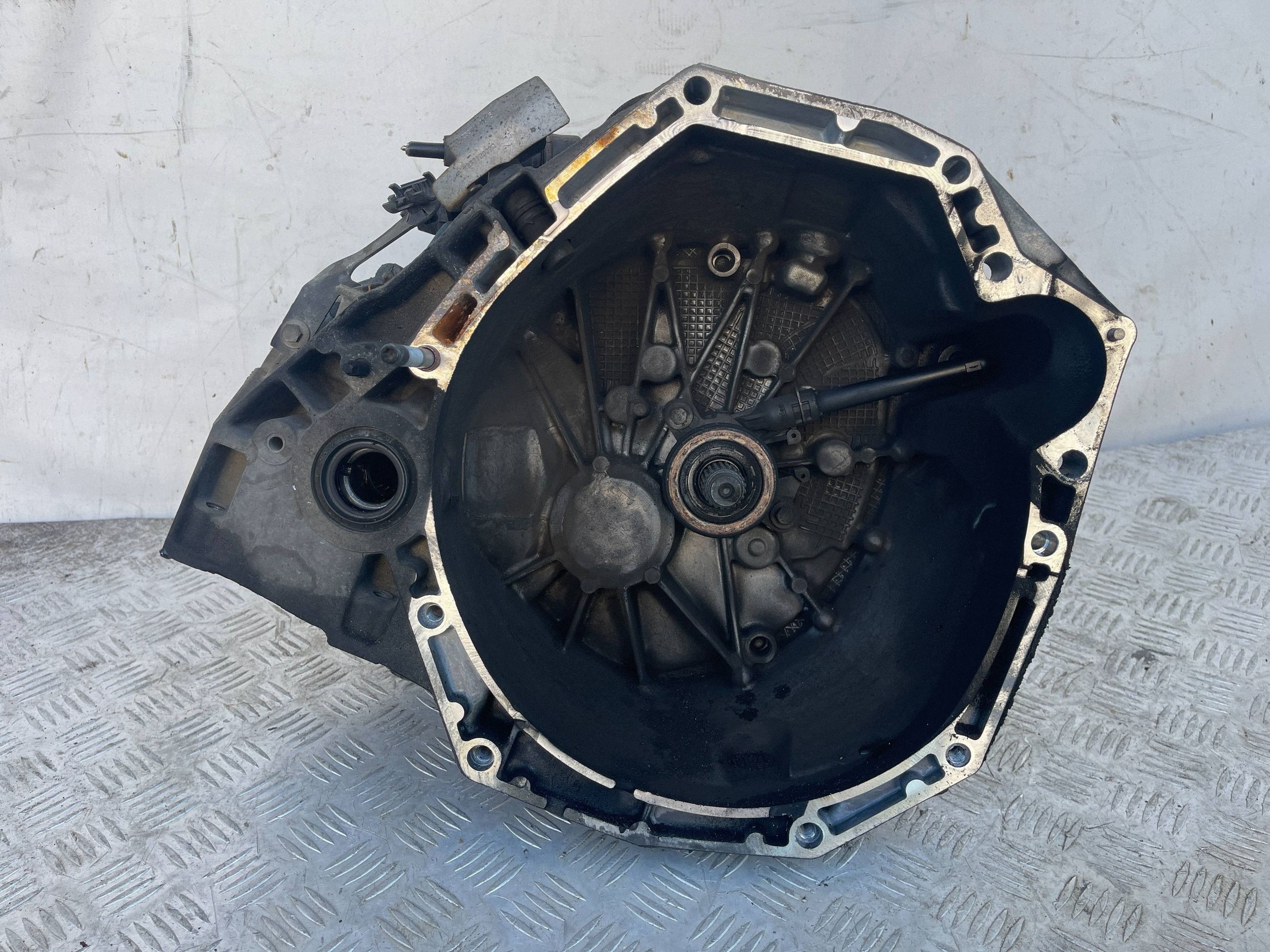 scatola cambio DACIA DUSTER 1 e LIFT 13- 1.5 DCI 2WD TL4B075