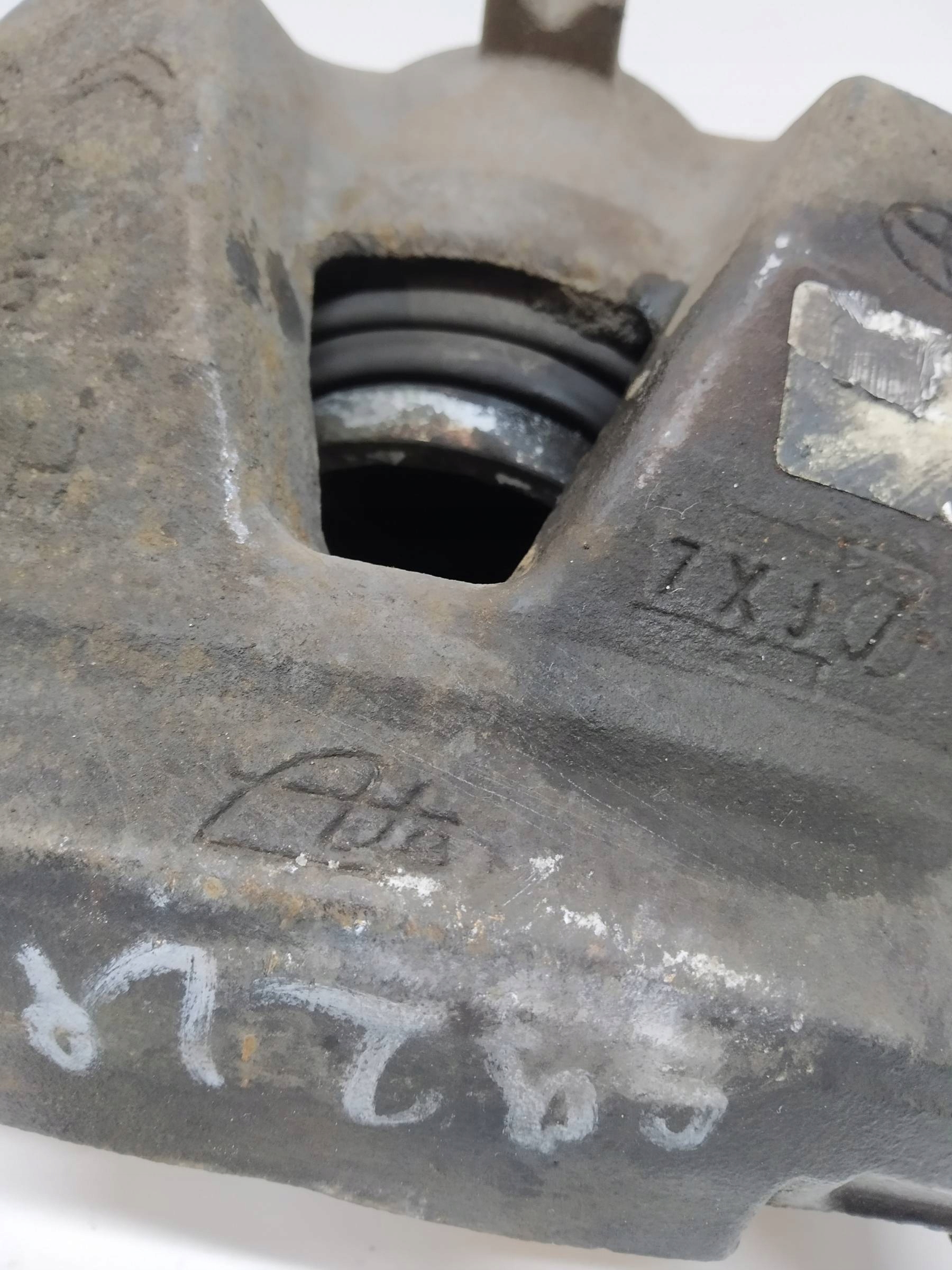 caliper brake right left front KPL 2.0 HDI 150 KM Toyota ProAce II