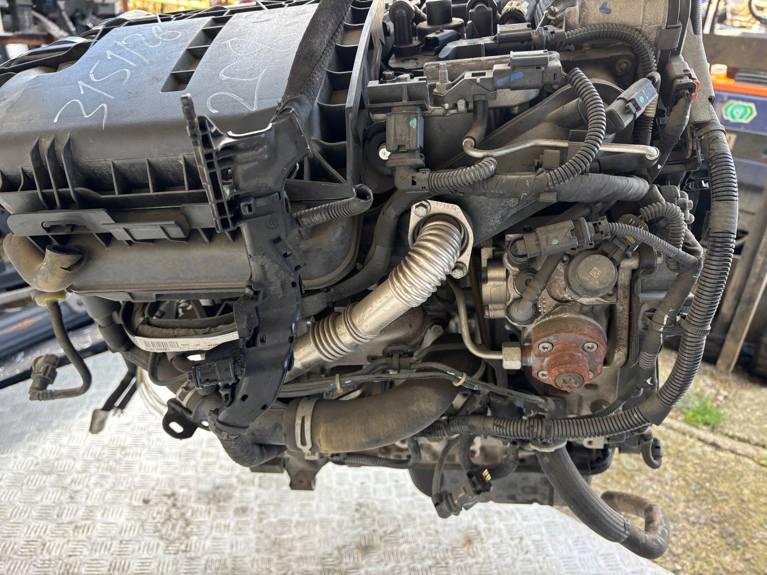 engine complete 8H01 1.4 HDI PEUGEOT 208 and 12