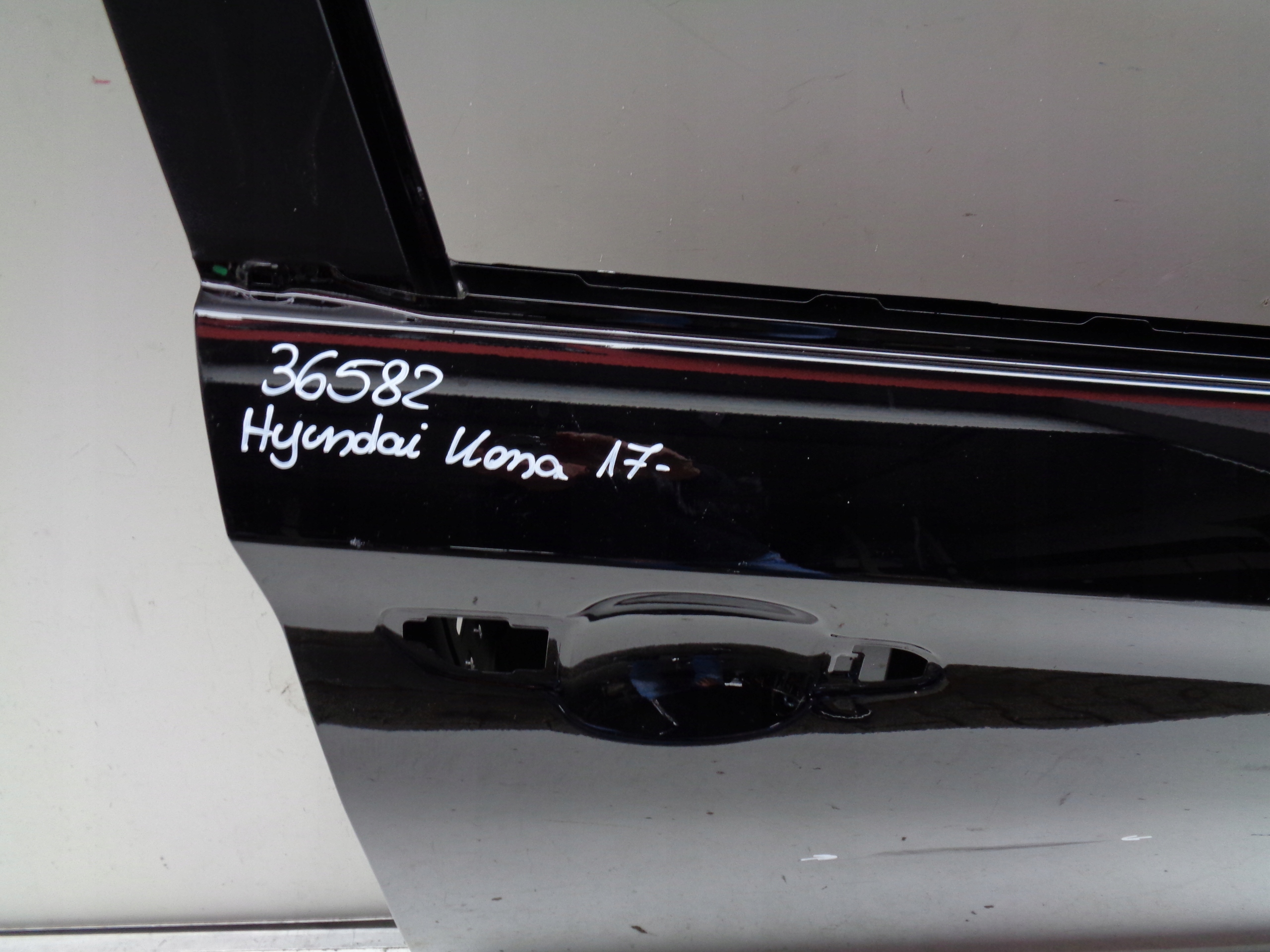 door right front HYUNDAI KONA 17- NR 36582