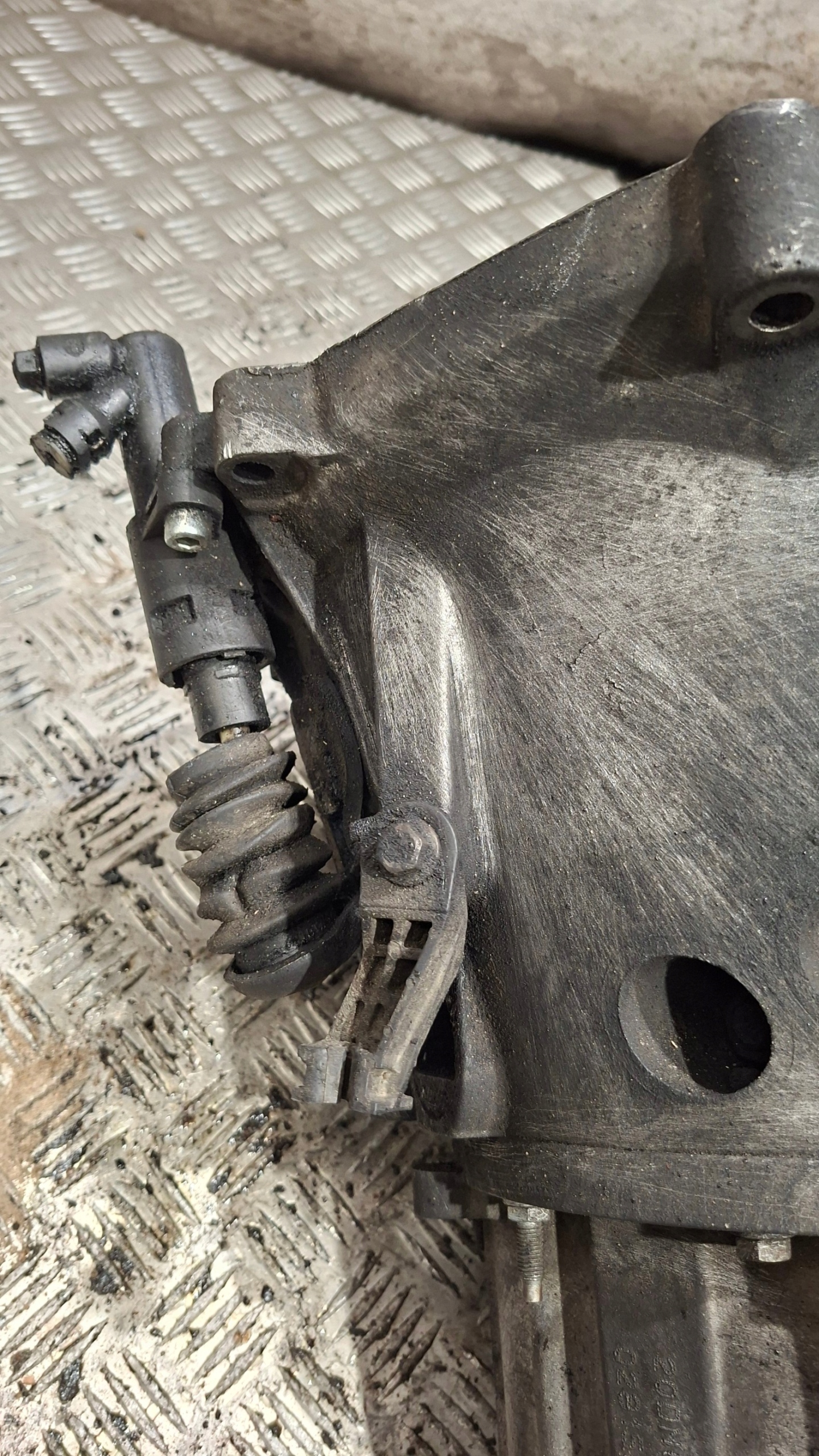 Getriebe PEUGEOT 307 1.6HDI 20DM69