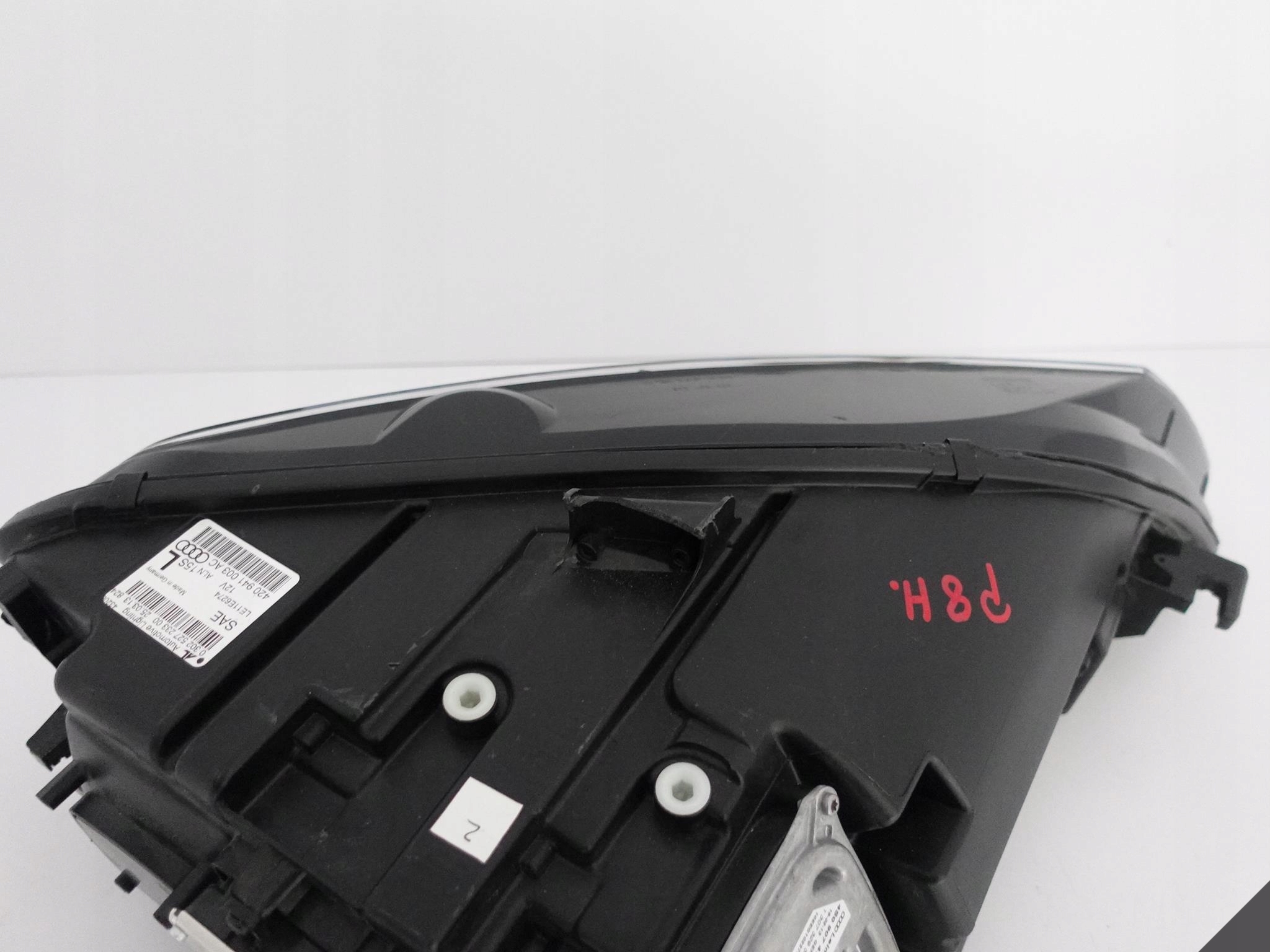 AUDI R8 420 LIFT 12-15 light FULL LED left USA