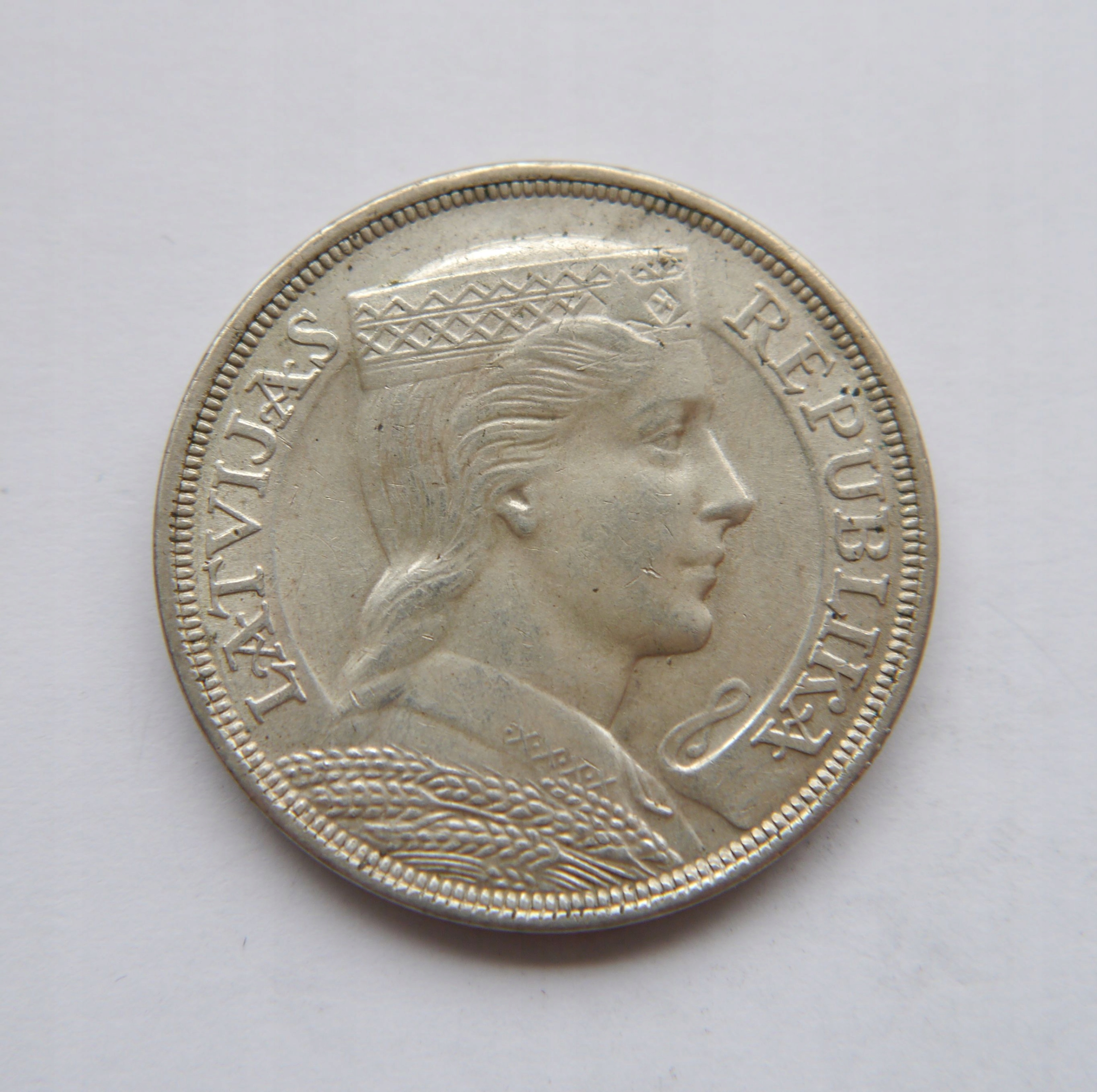 ŁOTWA 5 LATI 1931 SREBRO