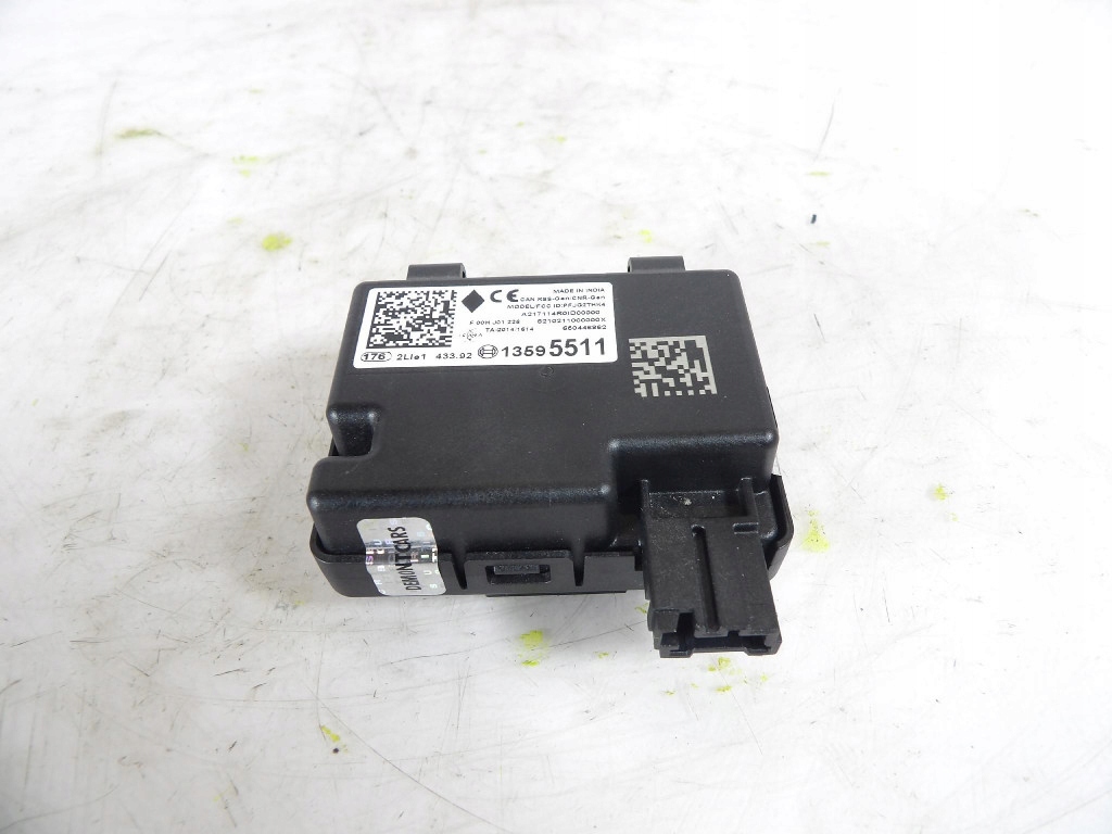 OPEL ASTRA K Module Central de la serrure 13595511