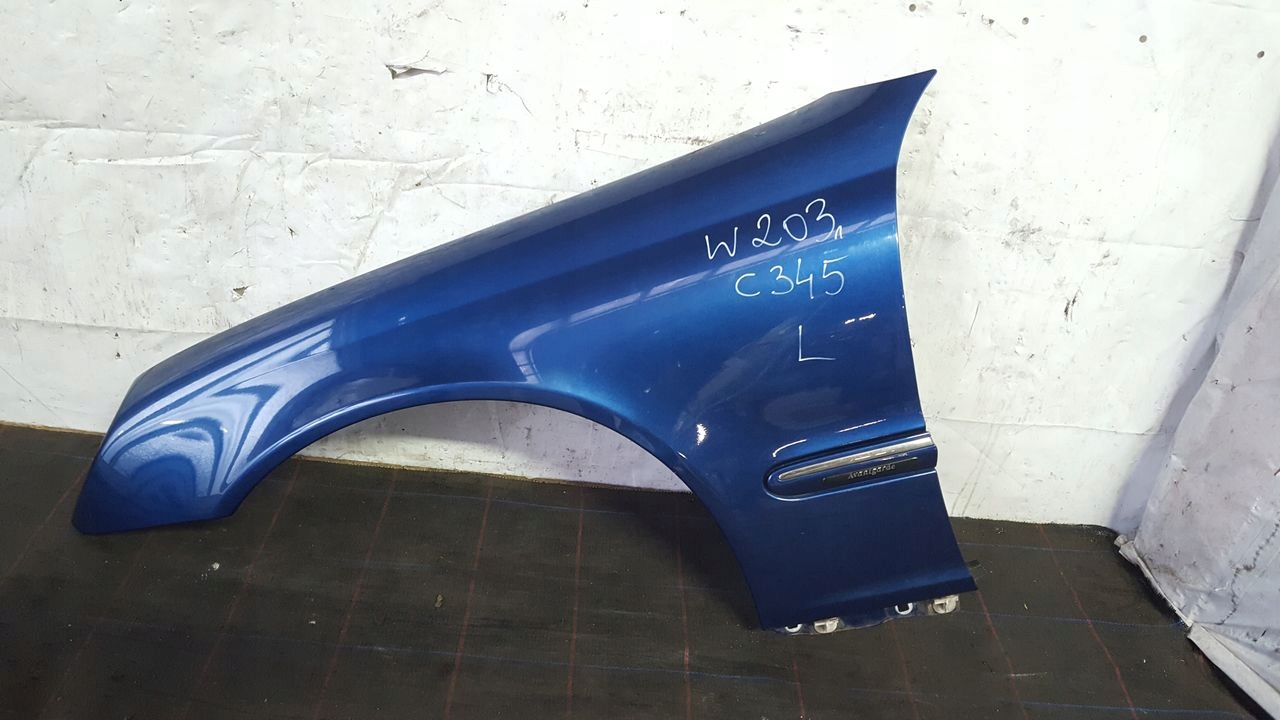 fender left front front C345 Mercedes W203