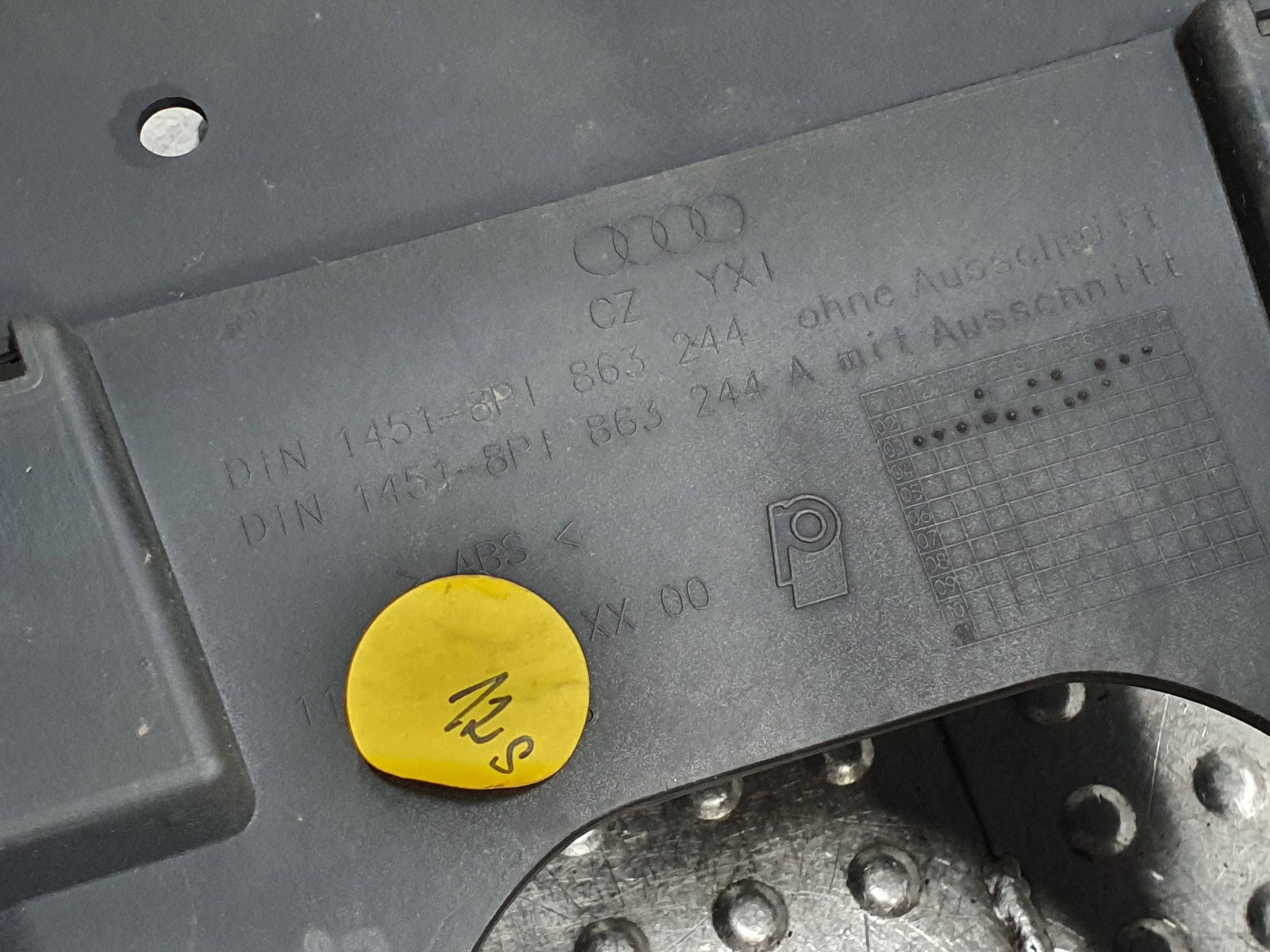 TUNEL mitte CUPHOLDER 8P1863244 8P1863244A AUDI A3 8P SPORTBACK