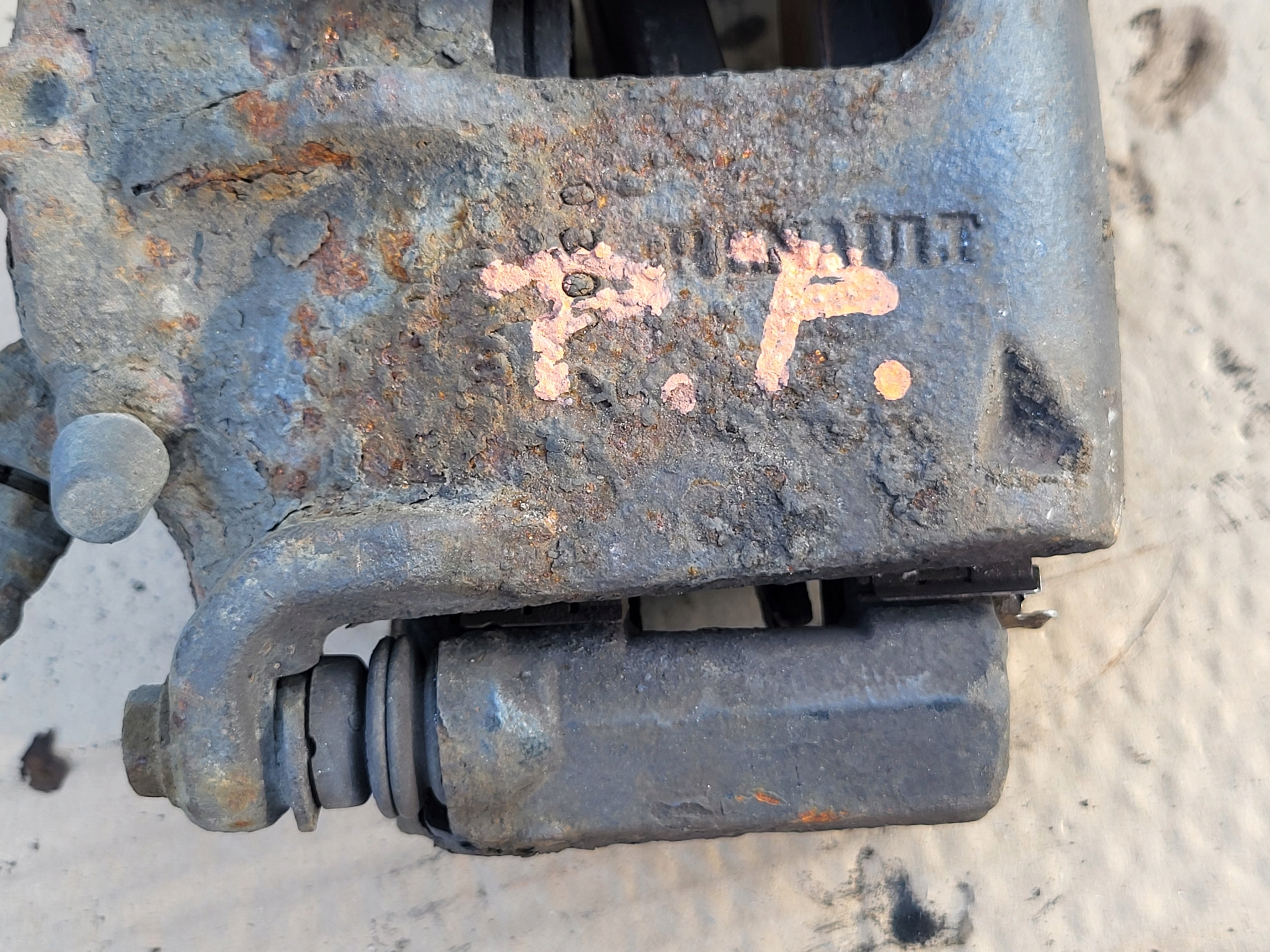 JARZMO caliper brake front right front R RENAULT SCENIC II 1.6 16V OE