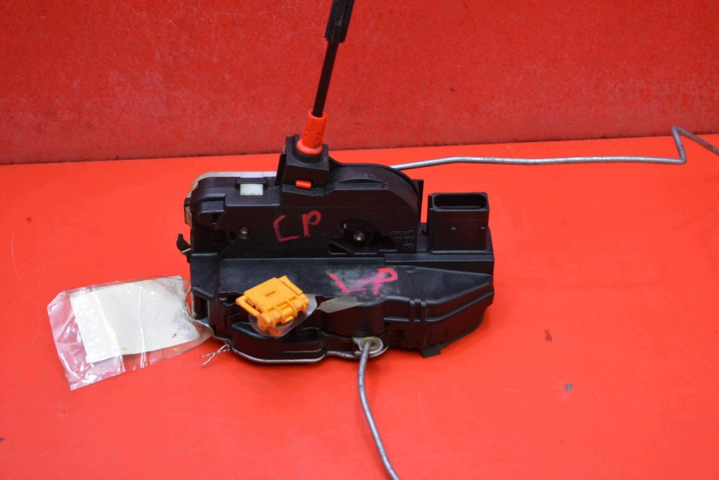 lock door left front front EU OPEL ZAFIRA C TOURER 12-16