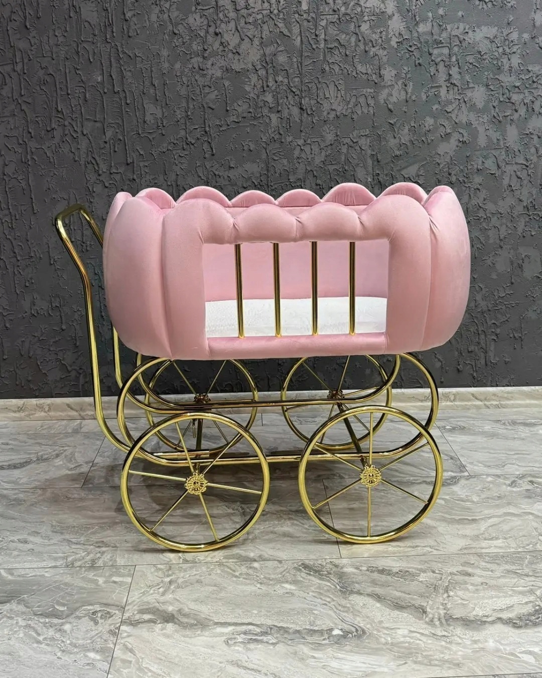 łóżeczko dla dzieci wózek BELLA + materac z pokrowcem