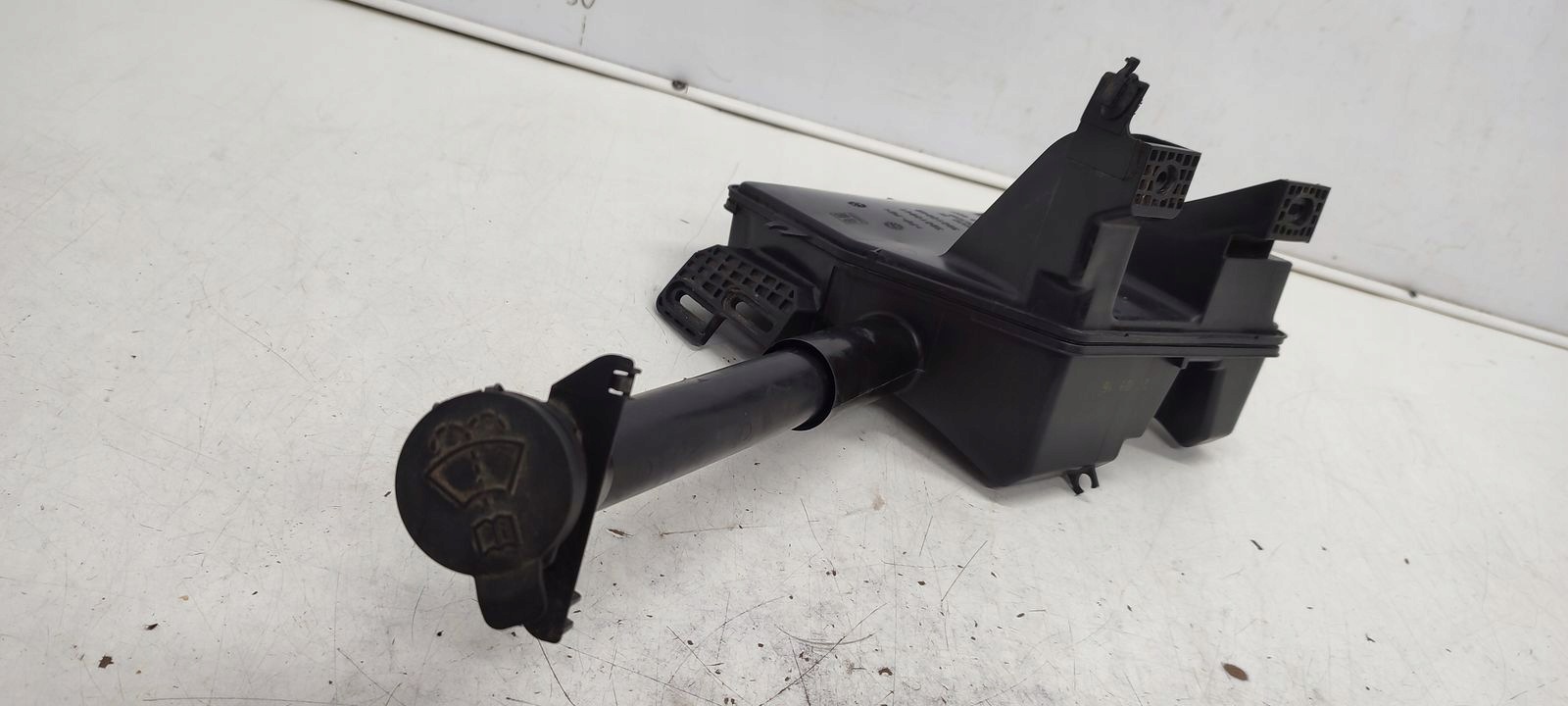 Behälter Spritzdüse Behälter Opel Astra K 1,4TB