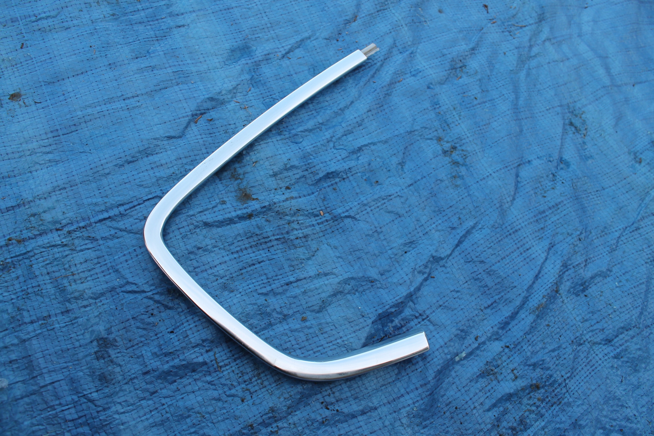 670033373 - MASERATI LEVANTE ХРОМОВАНА НАКЛАДКА ЗАДНЯ ПРАВА 67003337