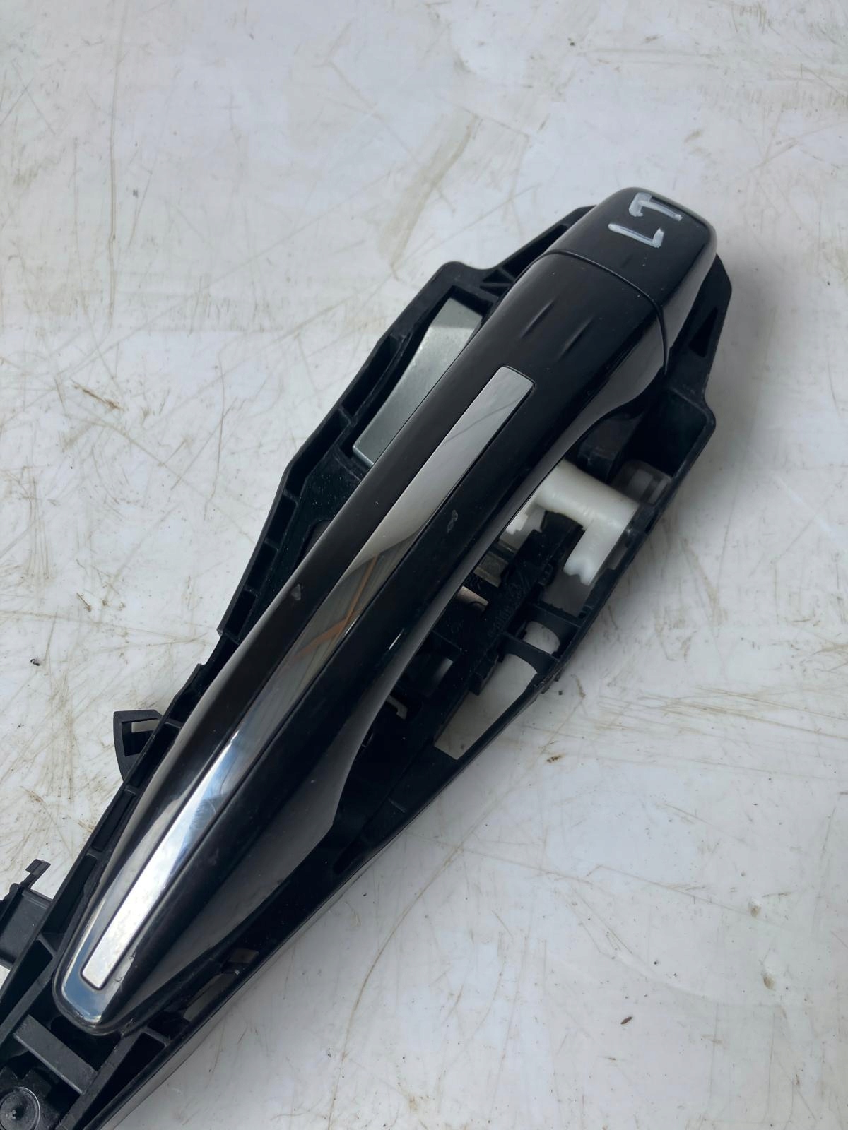 handle door left rear part CITROEN C4 II B7 CHROM