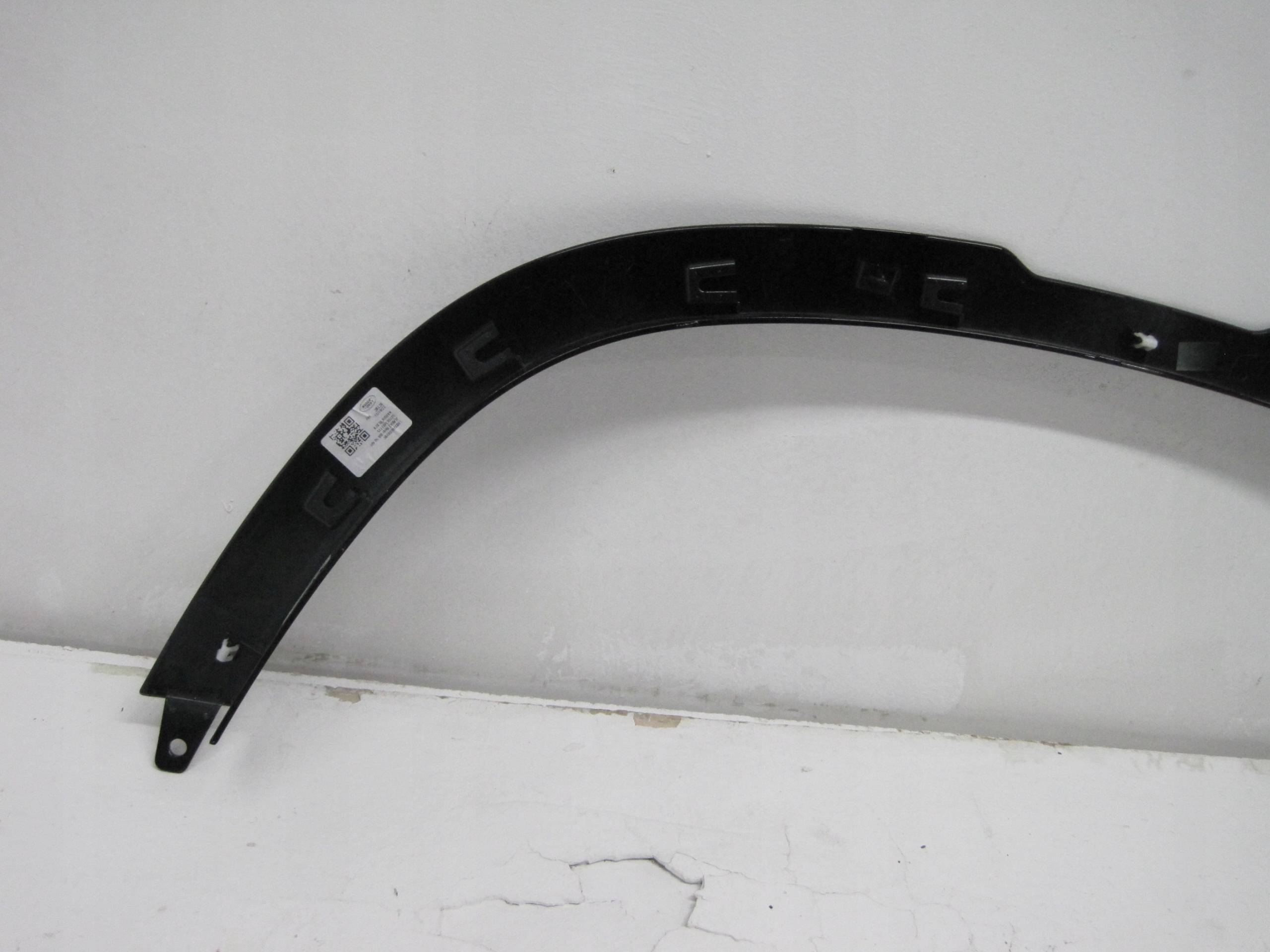 Couverture Moulage Aile LAND ROVER DEFENDER L8B2-286D02-BX