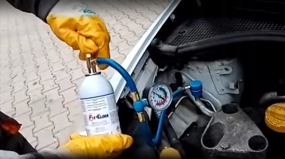 ZESTAW DO NAPEŁNIENIA KLIMATYZACJI CZYNNIK R134a Pojemność butli 0.17 l