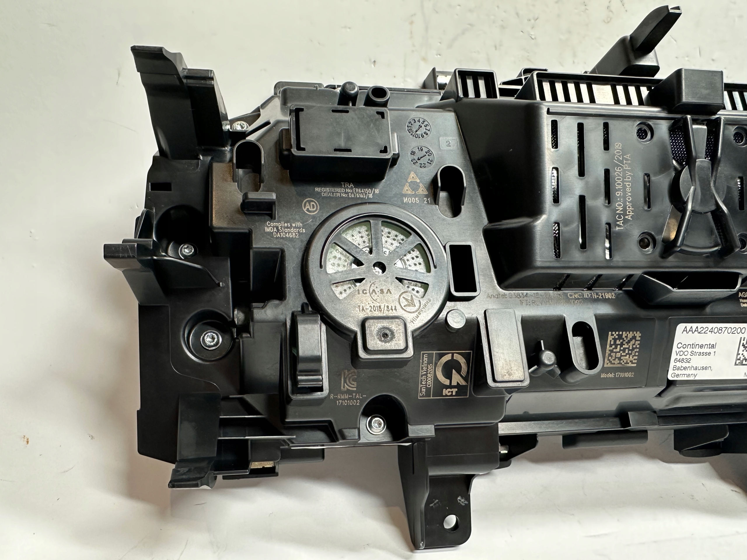 vw Tiguan II РЕСТАЙЛИНГ спидометр 3G0920320C 20 тыс. км.