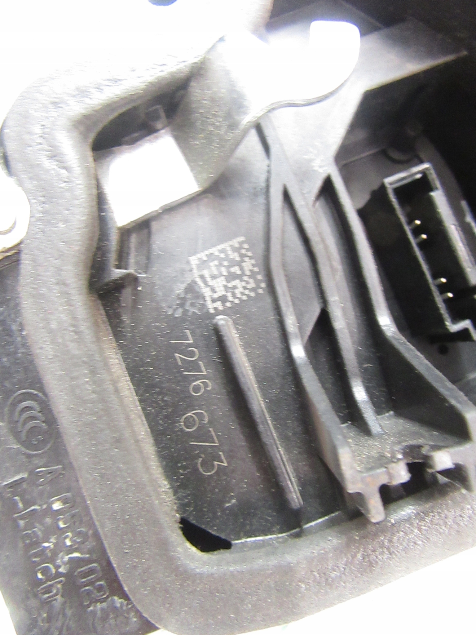 lock left rear part BMW e60 e61 LCI e65 e70 e83 e87 e90 e91 F01 F10 F11 F25 F30