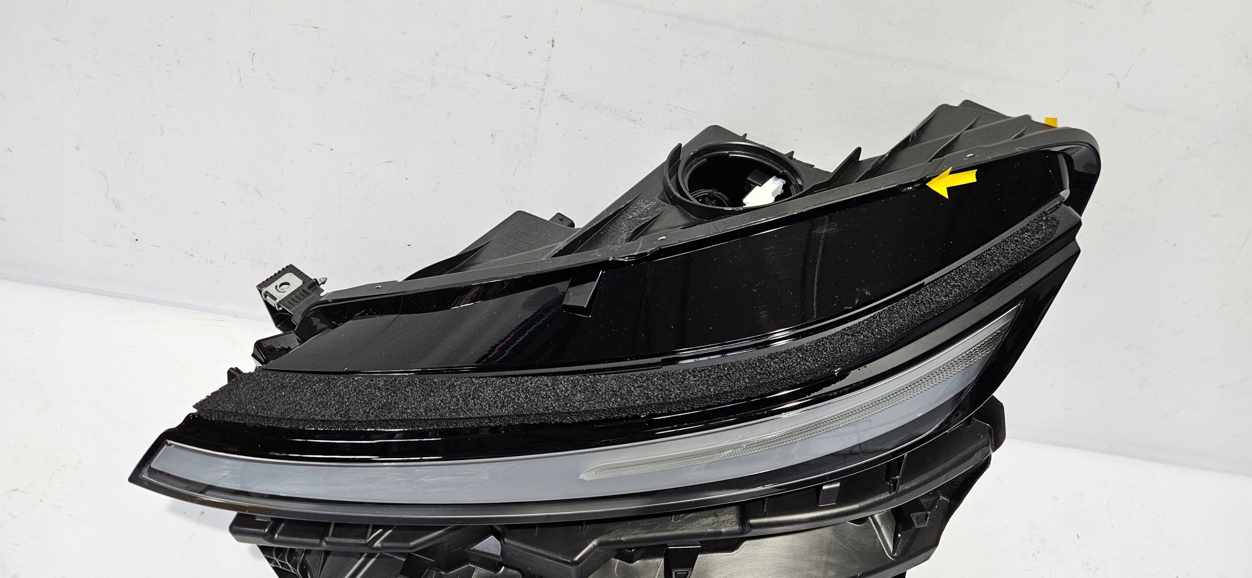 light left front FULL LED TESLA Y JUNIPER 24- EUROPA original 1918350-98-D