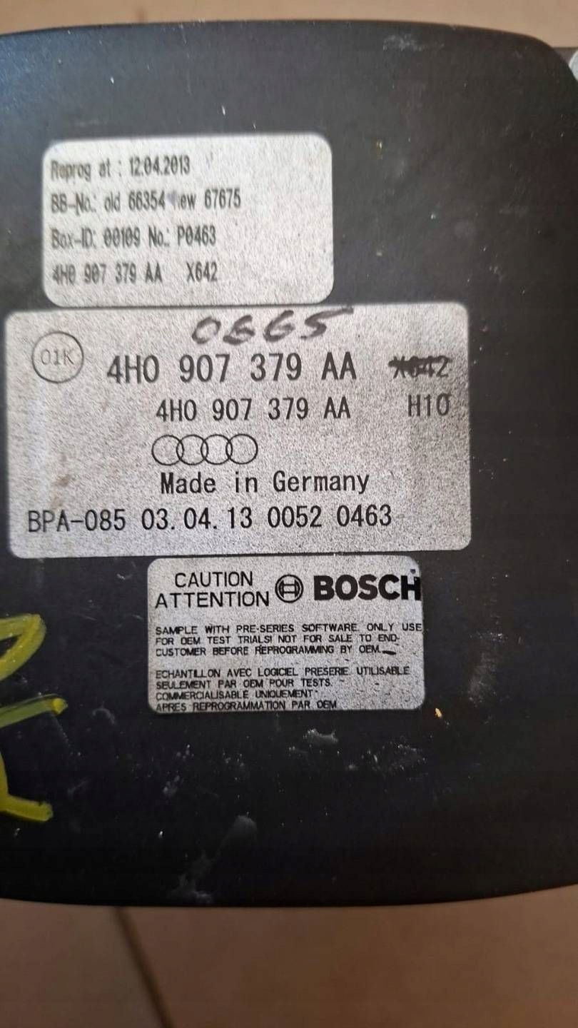 pump control unit ABS AUDI A8 D4 4H0907379AA PRZEBIEG 90 KM STAN as new