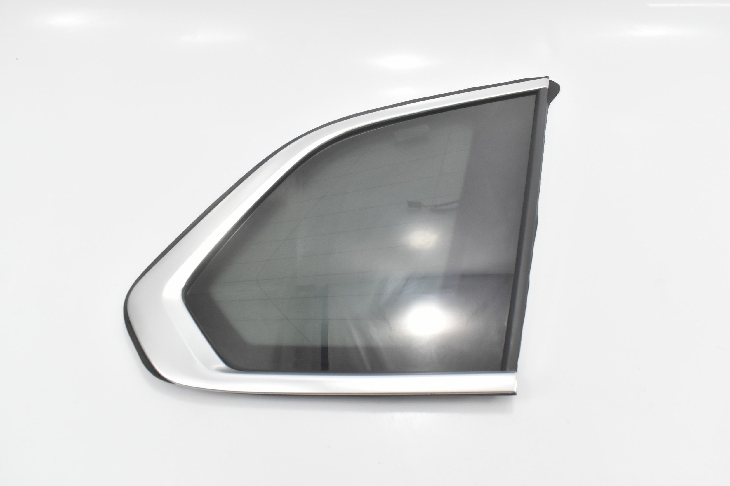 SZYBA KAROSERYJNA PRAWY TYŁ 7444082 BMW X5 G05 F95