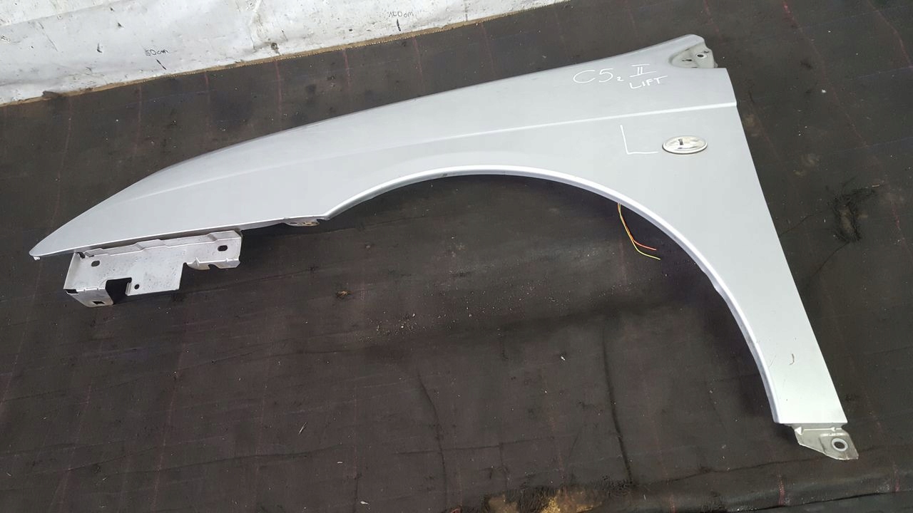 fender left front front Citroen C5 II LIFT