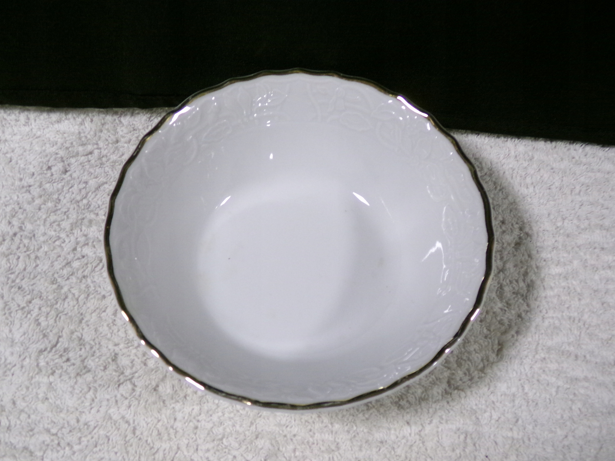 PIĘKNA MISECZKA Z OTOCZKĄ -RELIEFY-MITTERTEICH PRINCESS GOLD