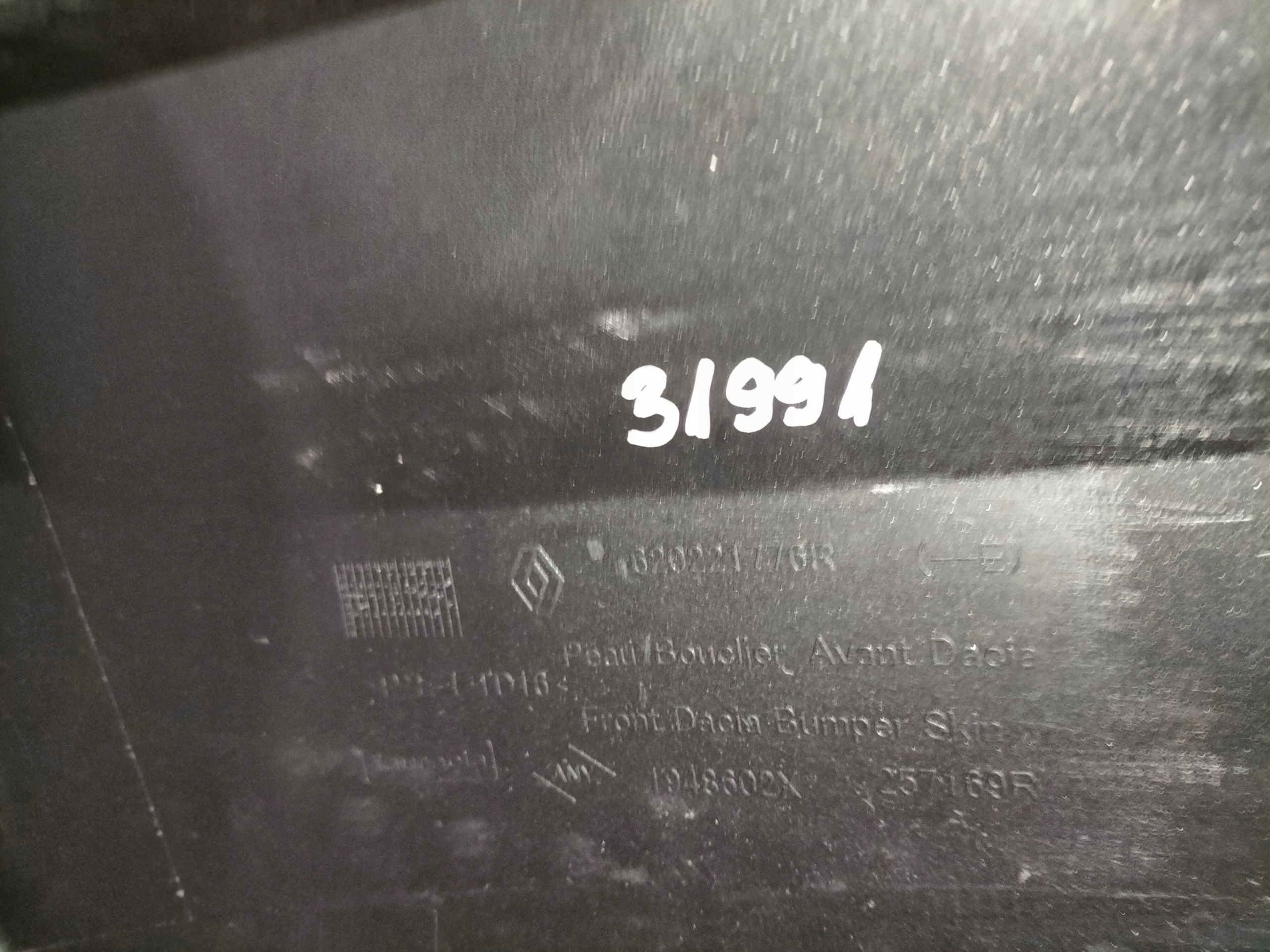 nárazník přední předek DACIA DUSTER II 17