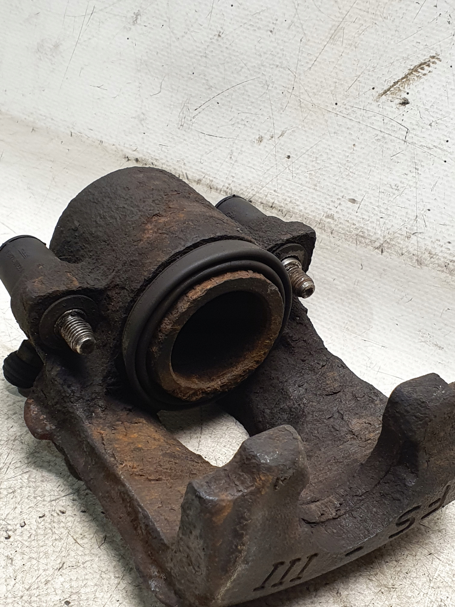 caliper brake left front AUDI A3 8L 1.8 125KM 97r.