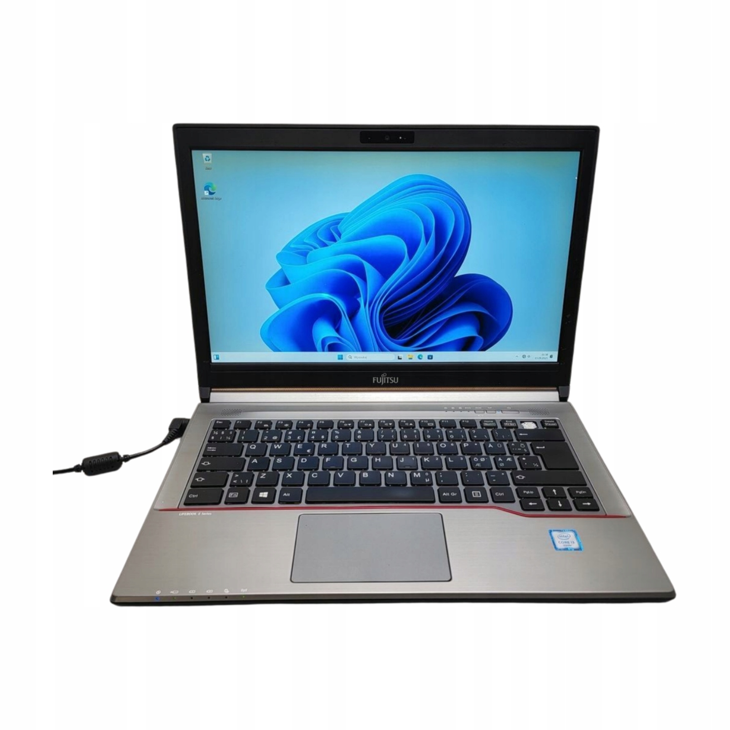 Laptopy, notebooki, ultrabooki Fujitsu, 8 GB RAM, USB 2.0