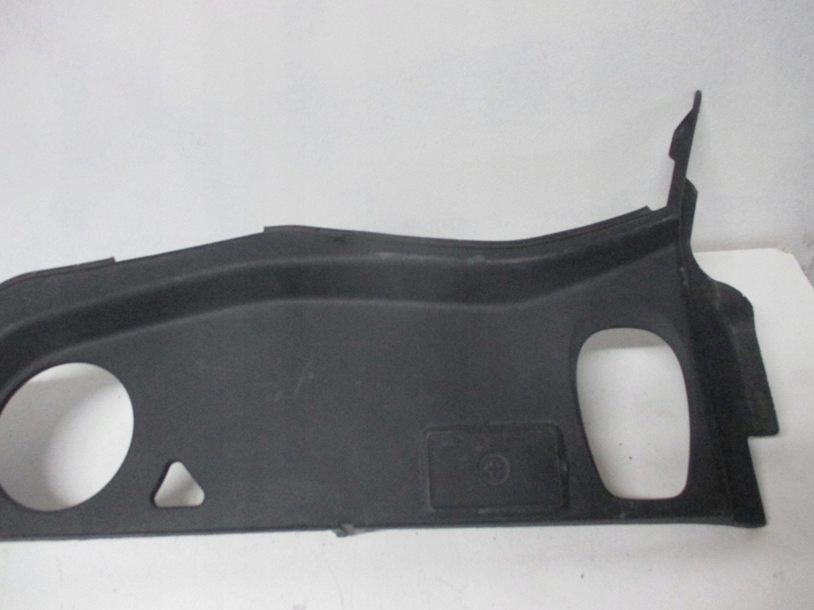 Podszybie PORSCHE MACAN 95B 95B819447D Numer katalogowy części 95B819447D