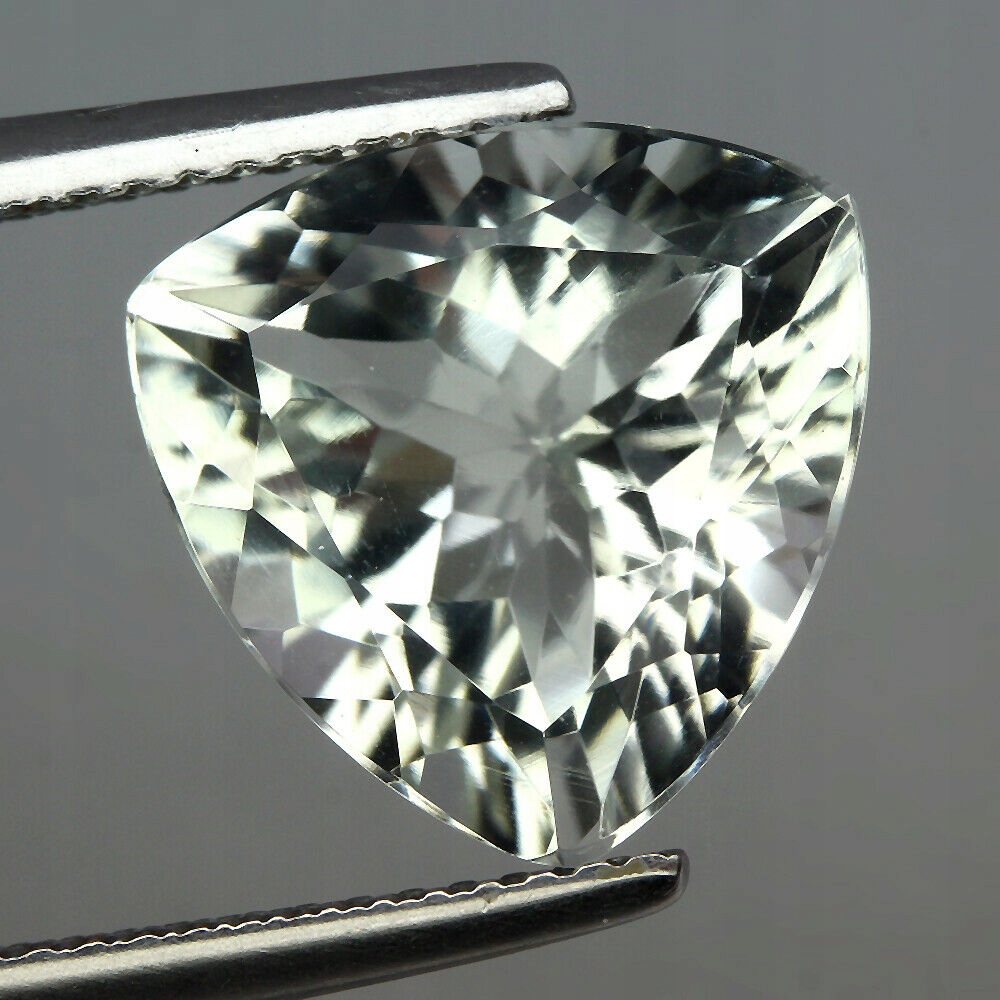 Zelený ametyst přírodní kámen 5.11ct If