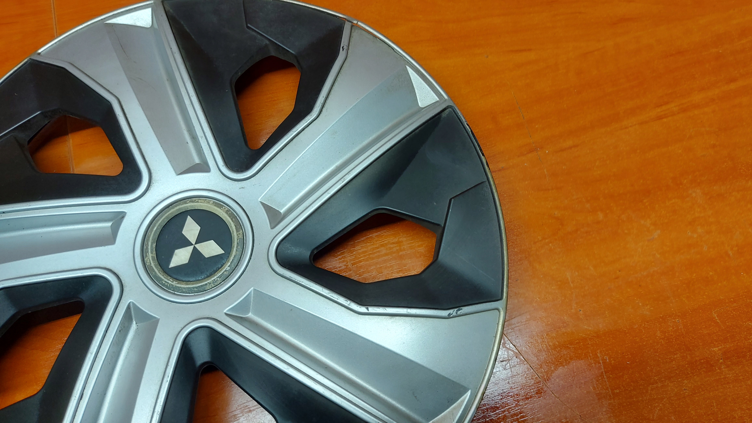 copri - 16" MITSUBISHI