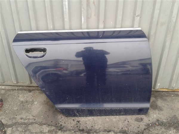 Двері права задня AUDI A6 C6 Універсал LY5K