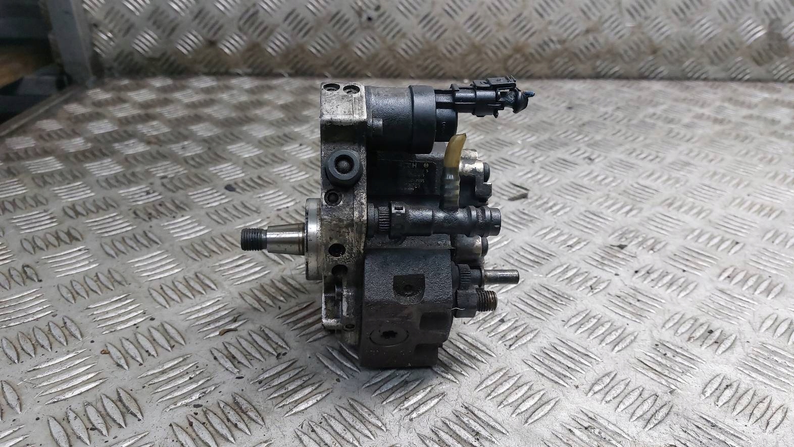 Einspritzpumpe NISSAN PRIMERA P12 8200108225