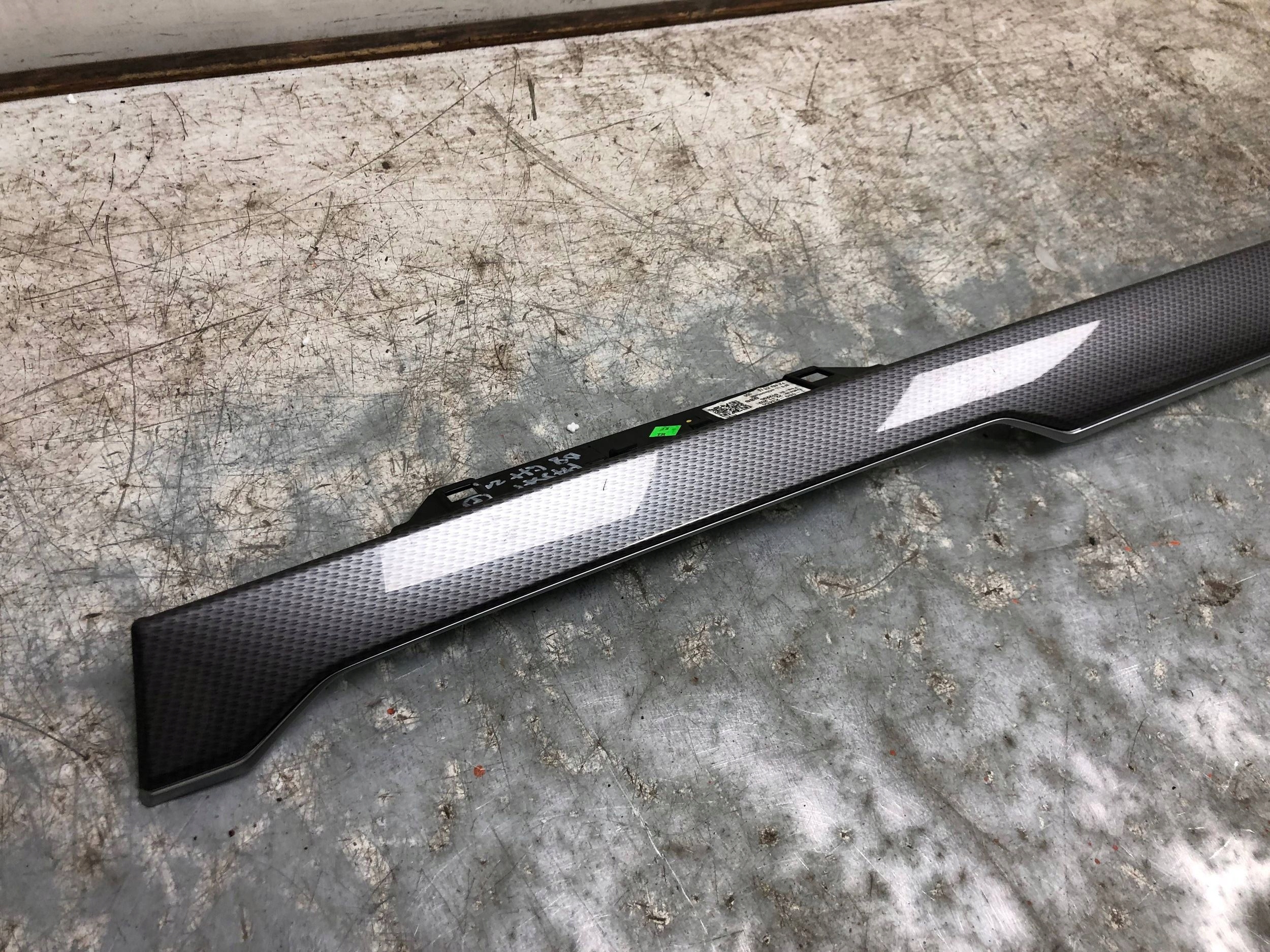 Moulage DEKOR Console VW PASSAT B8 LIFT 3G1853300D
