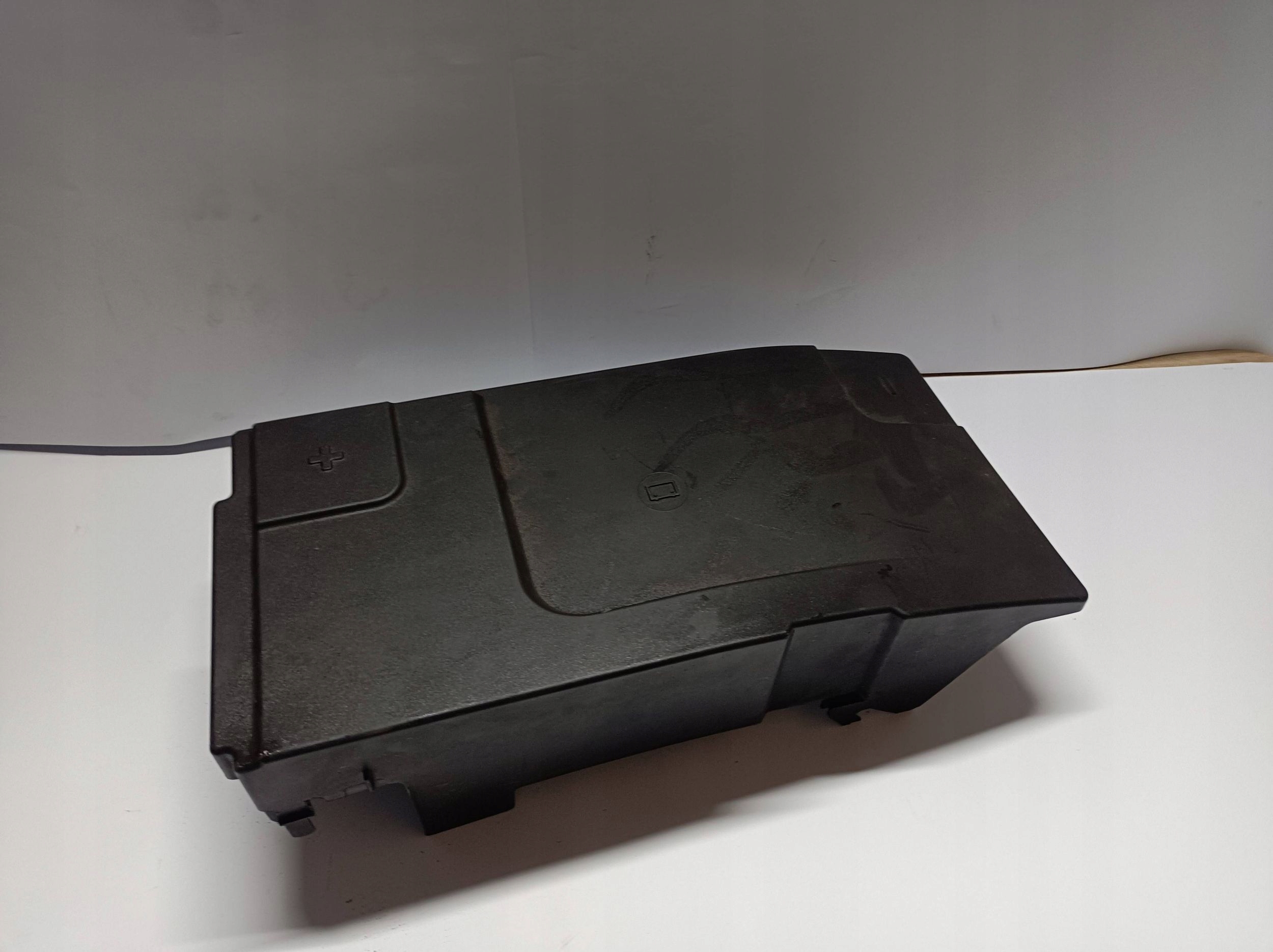 Boîte pour batterie Complète Opel Insignia A 13330946