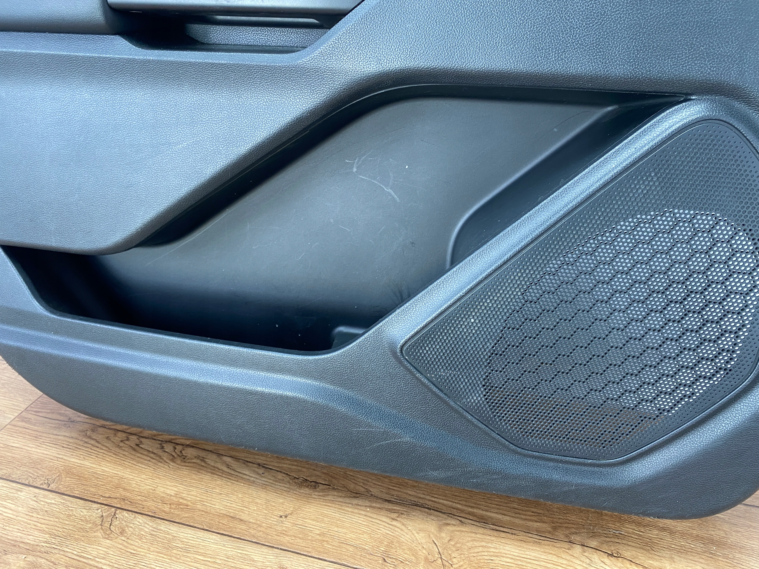 side door left front Ford Explorer VI 2020+ USA