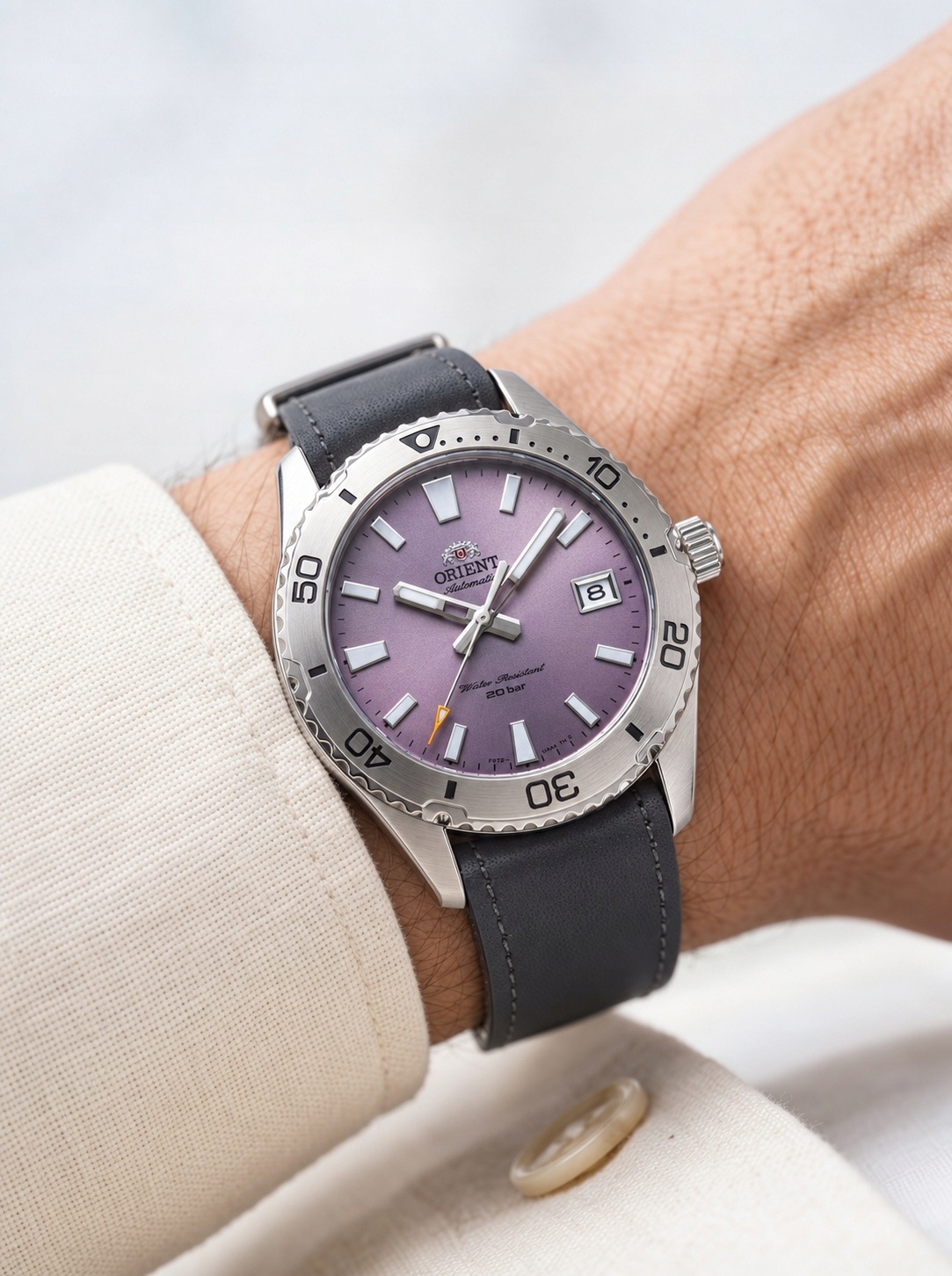 Orient Mako 40 RA-AC0Q07V30B Automatické safírové hodinky 39,9 mm 20ATM