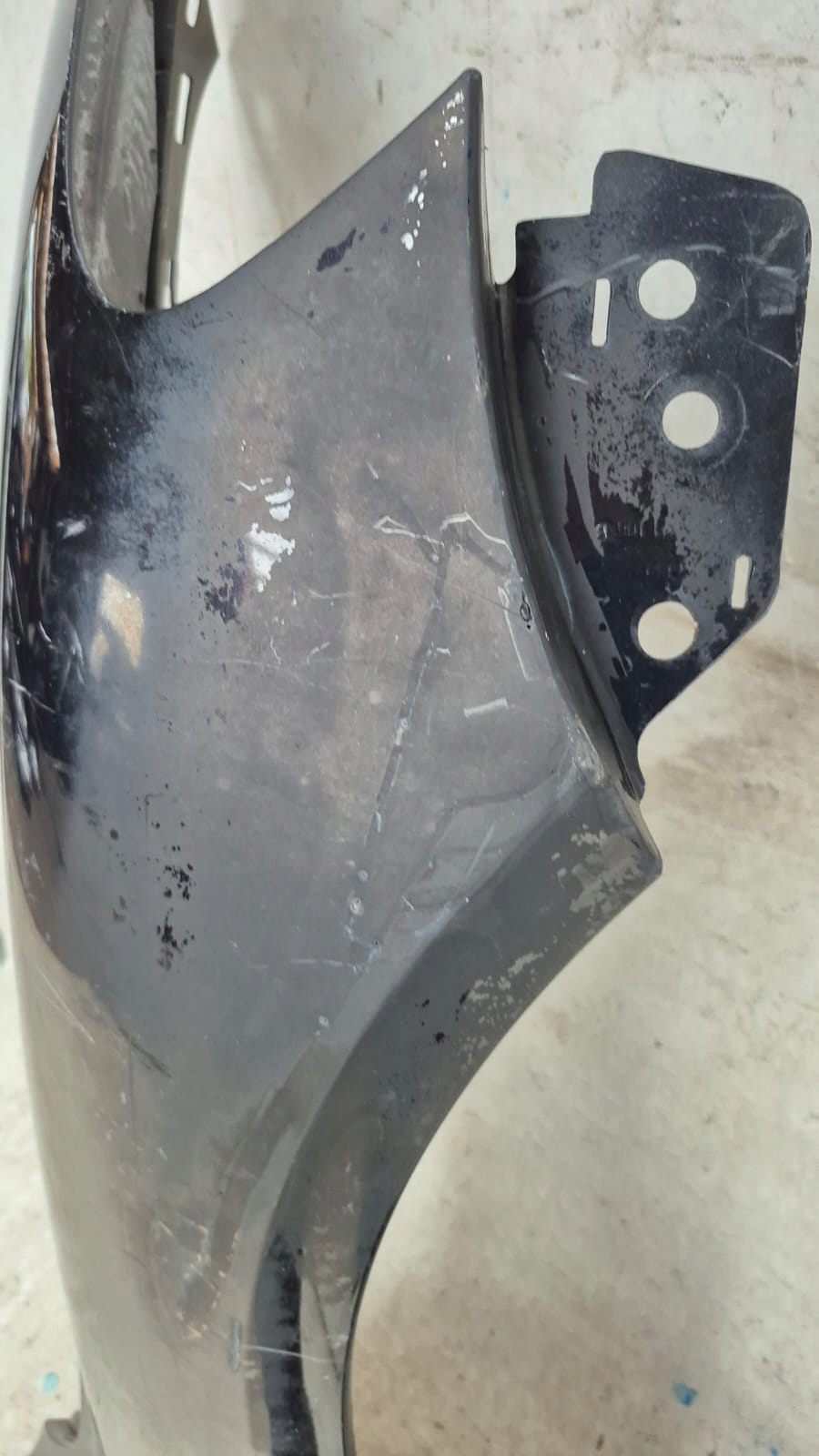 VW TOUAREG and 1 02-06 fender front front right