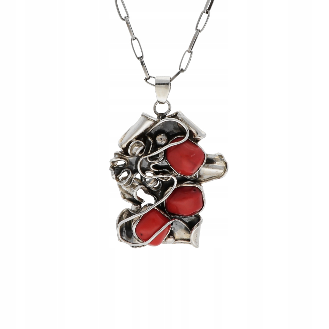 Umělecký přívěsek s přírodním korálem stříbro