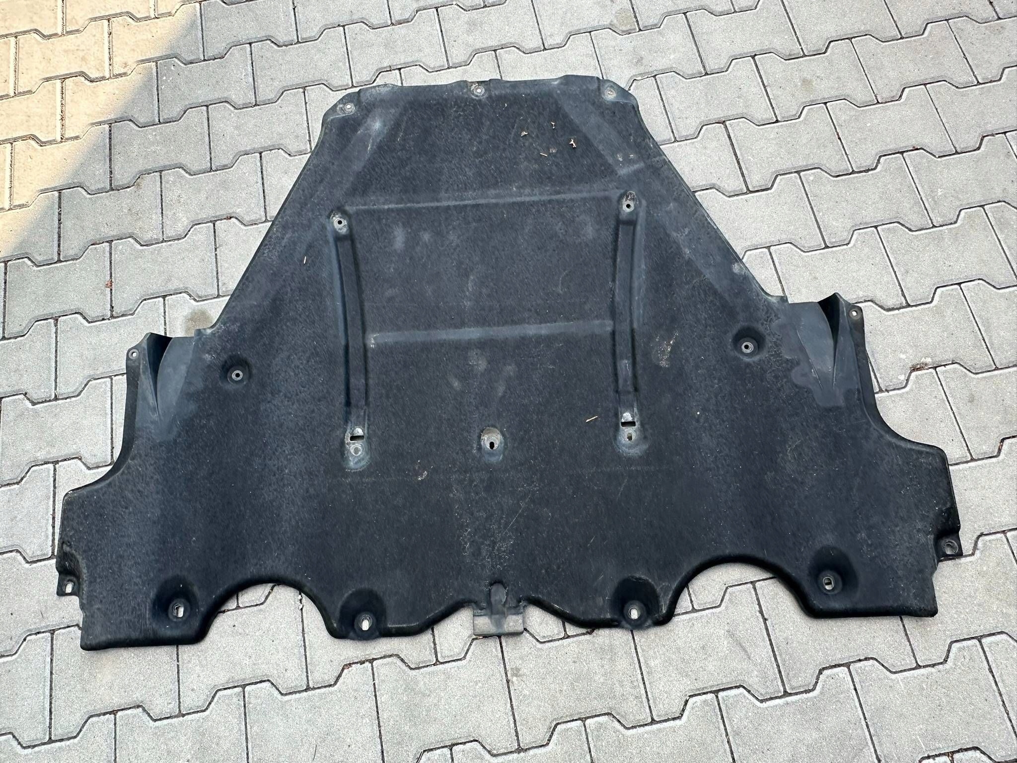 Porsche 911 991.2 99150460900 cover below engine