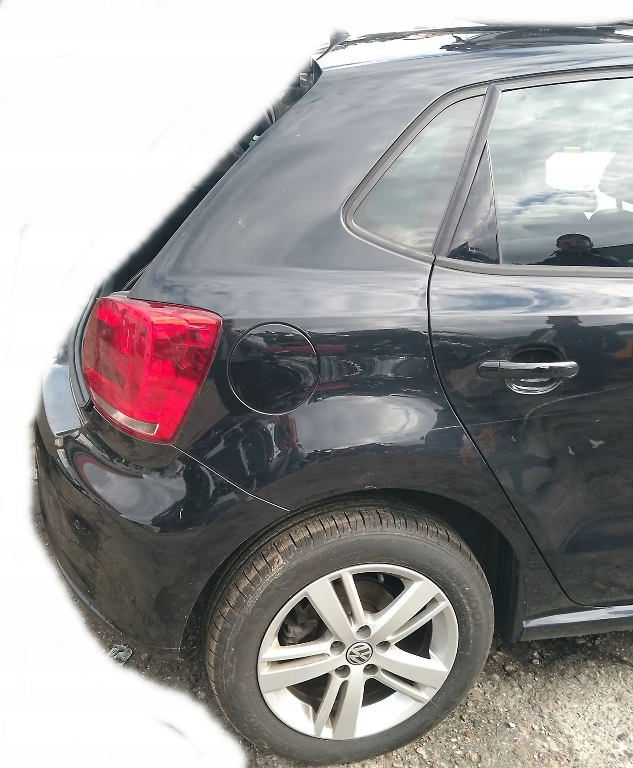 VW POLO Vrd 13r ЧЕТВЕРТИНА КРИЛО ПРАВИЙ ЗАД. ЗАДНІЙ Lc9x