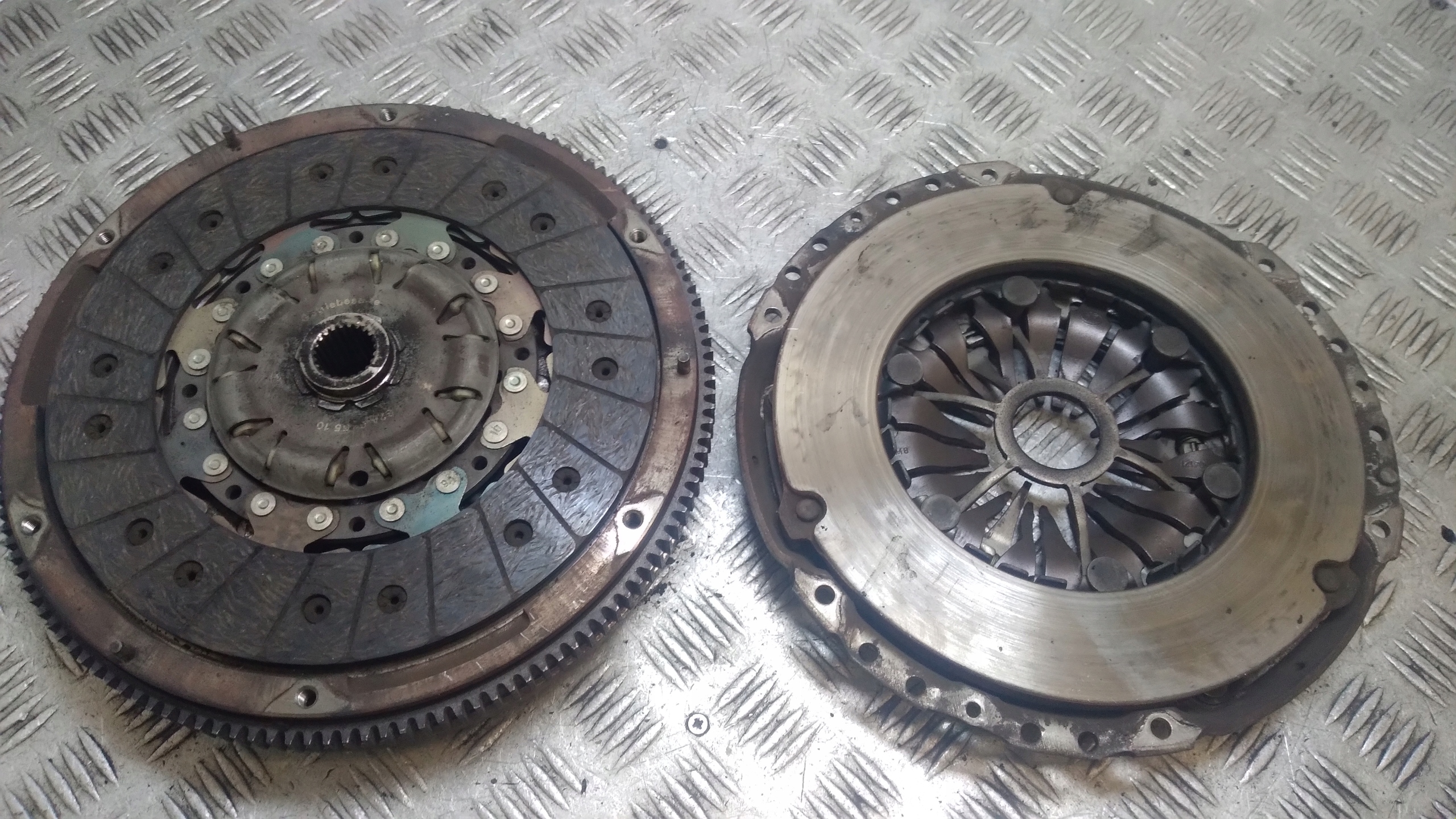 clutch complete VOLKSWAGEN PASSAT B6